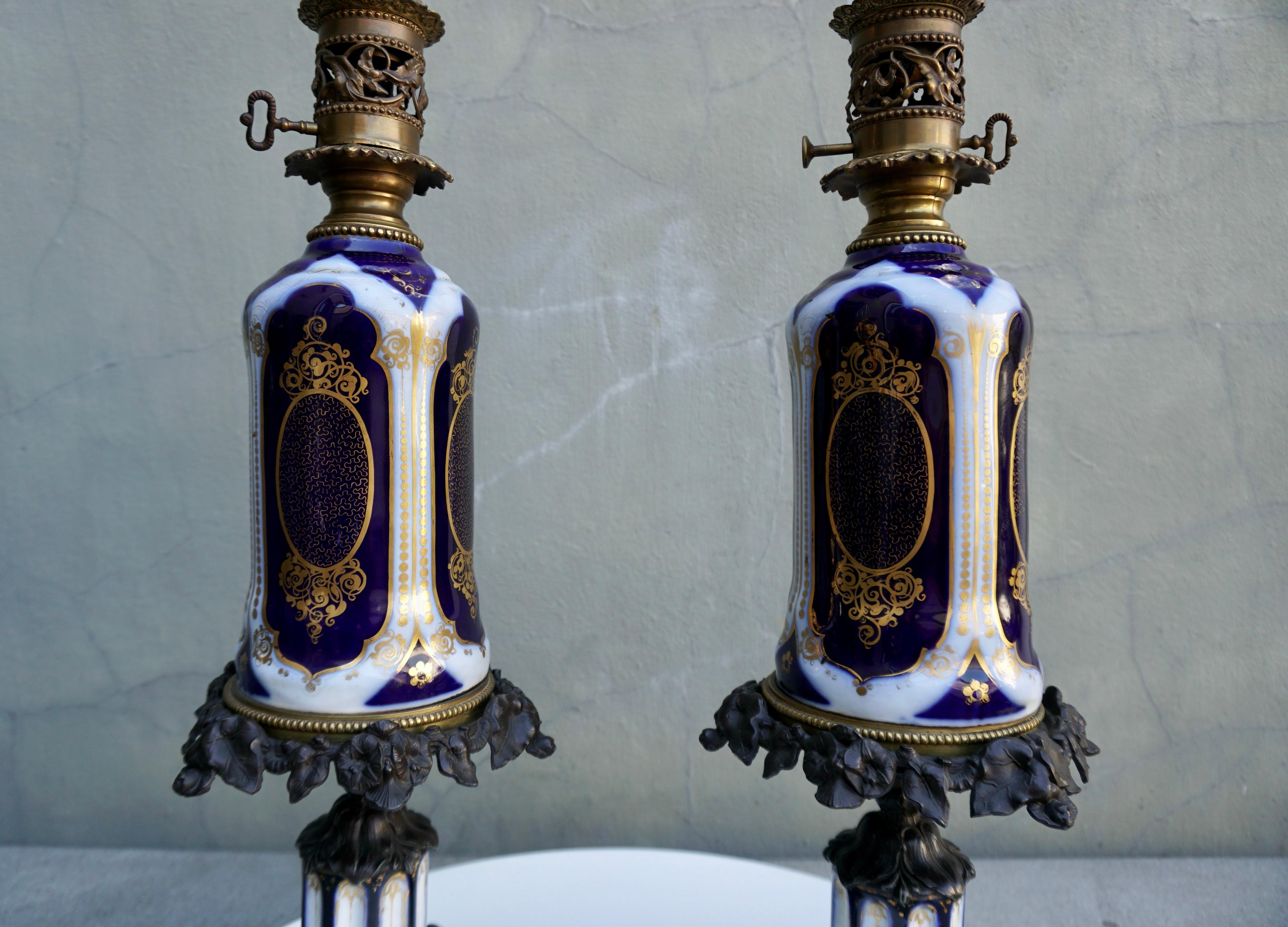 A Pair of Bayeux Oil Lamps with Bronze Mounts For Sale 2