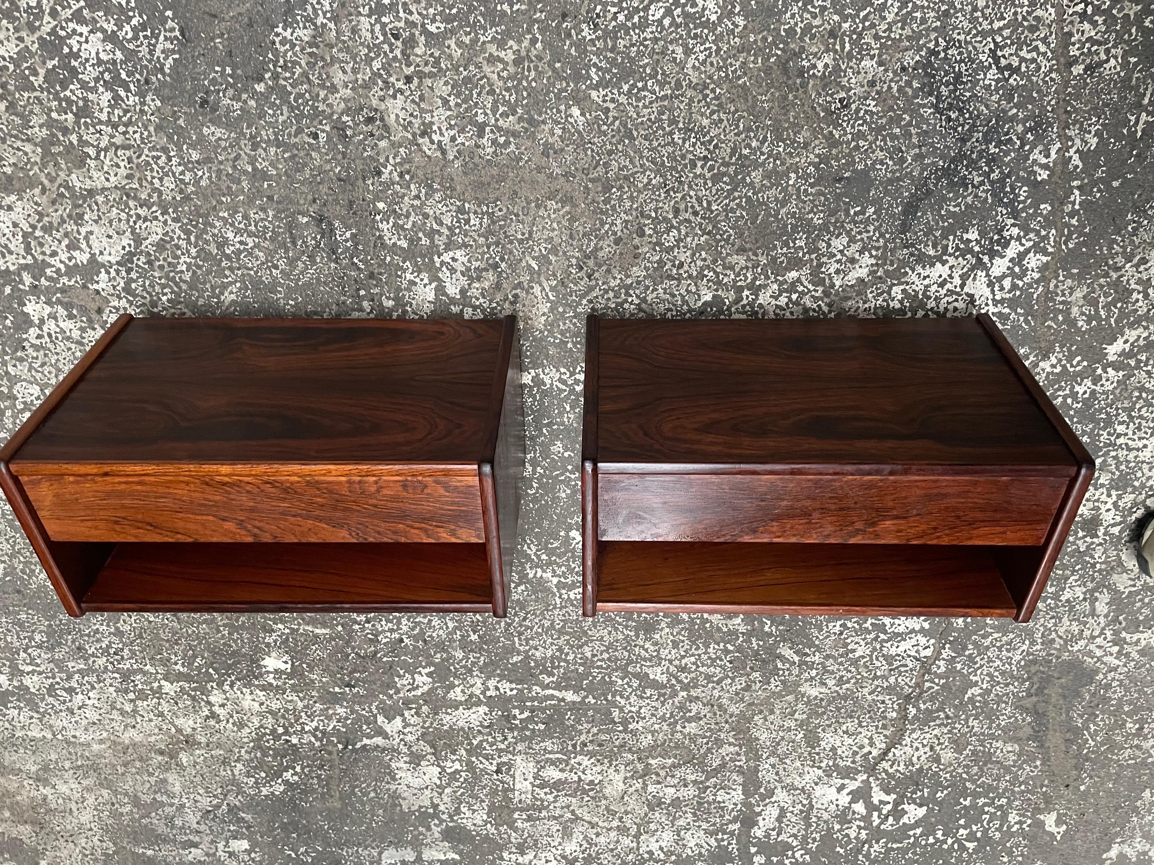 Mid-20th Century A pair of beautiful Danish floating night stands from the 1960´s