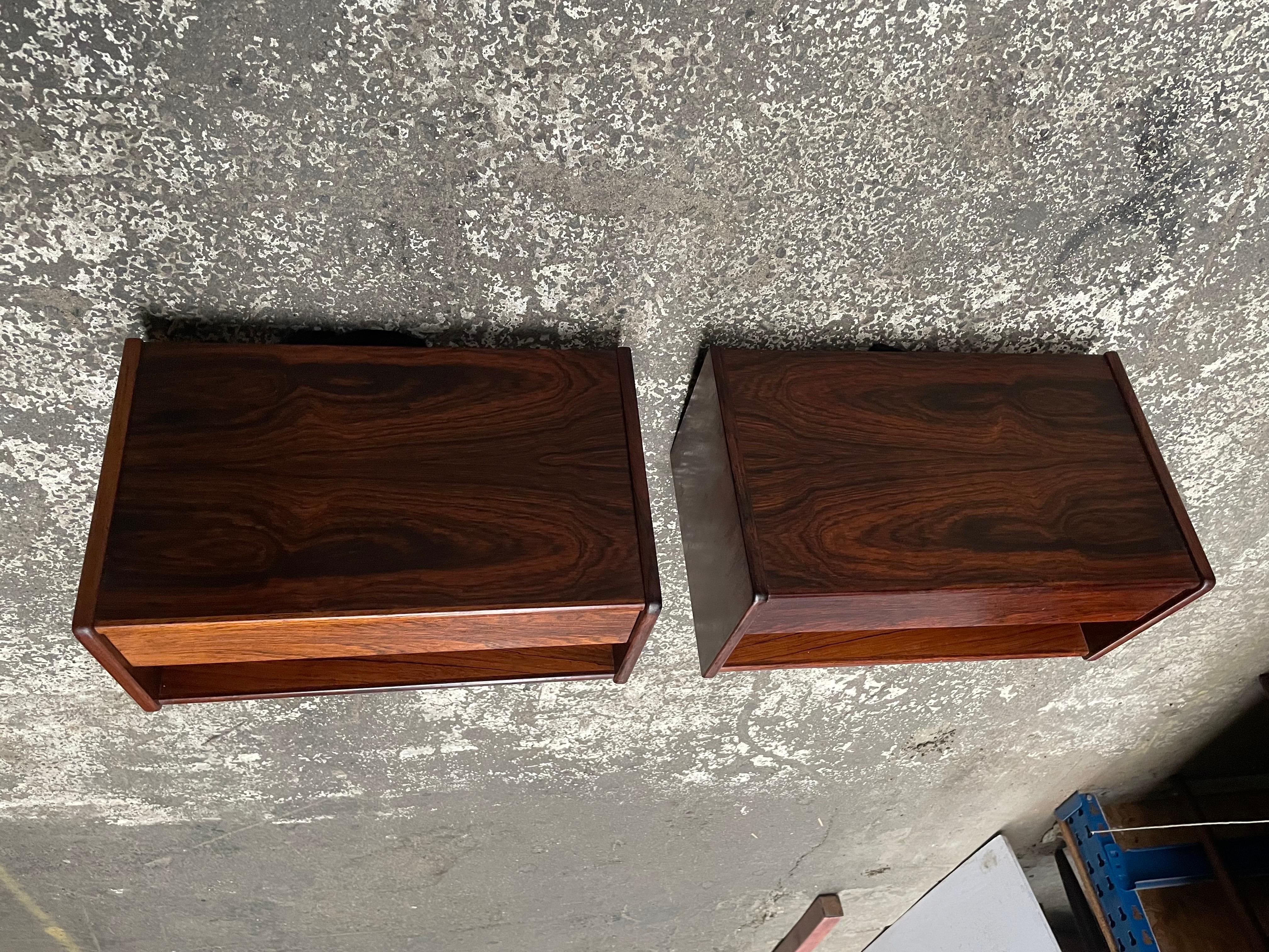 A pair of beautiful Danish floating night stands from the 1960´s 3