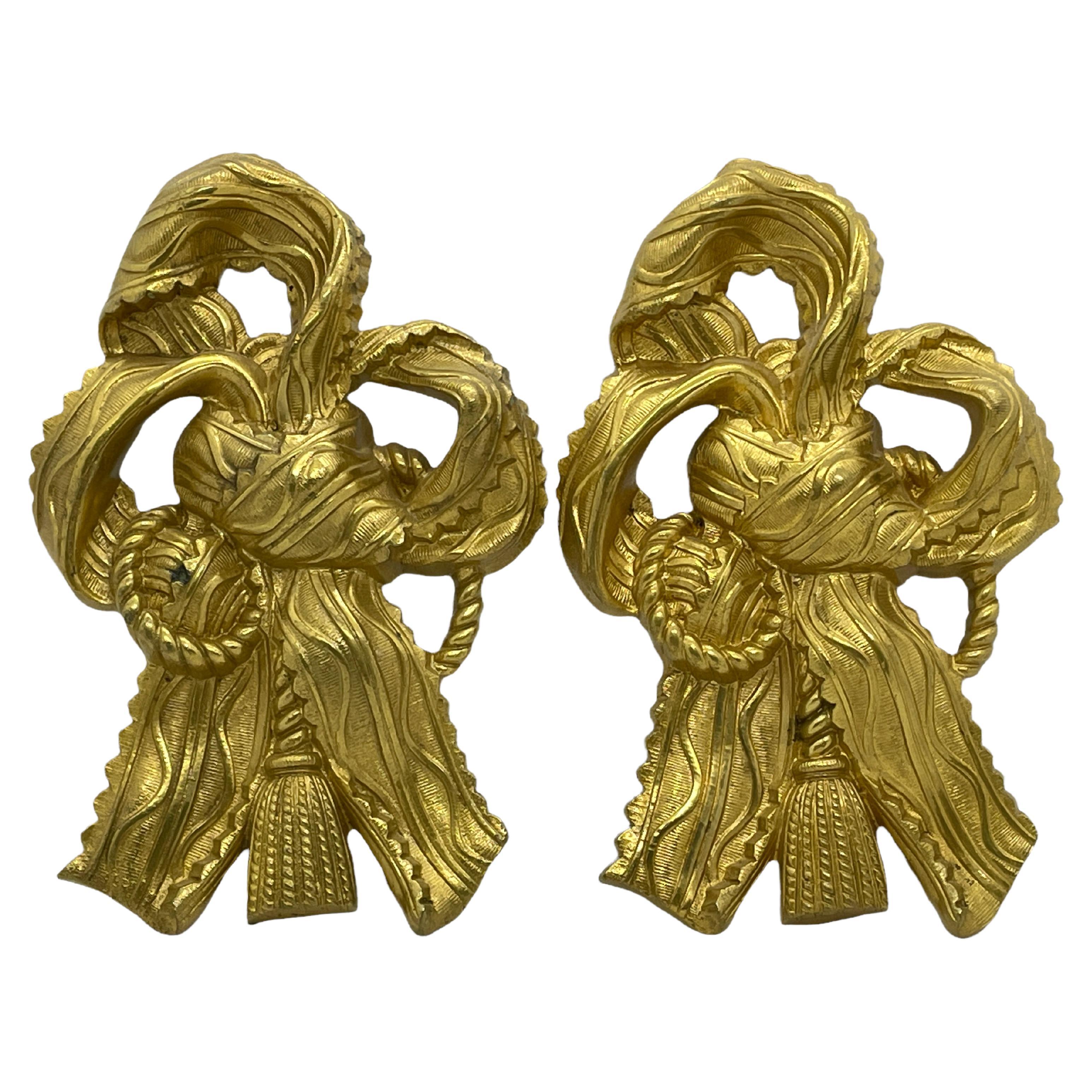Par de Preciosos Adornos de Pared Dorados Suecos Antiguos, 1900 en venta