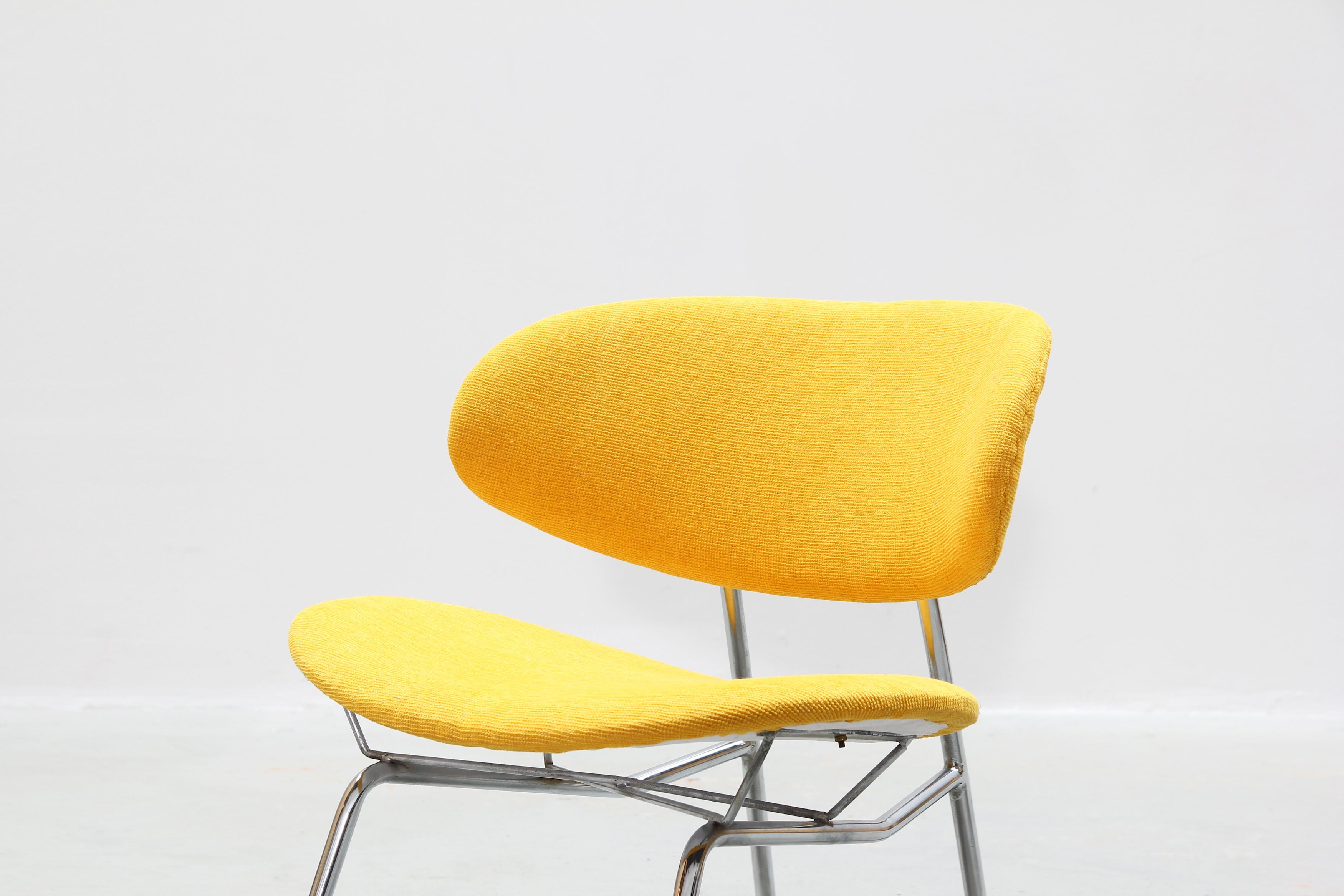 Pair of Beautiful Italian Lounge Chairs by Rino Vernuccio, Italy, 1960 1