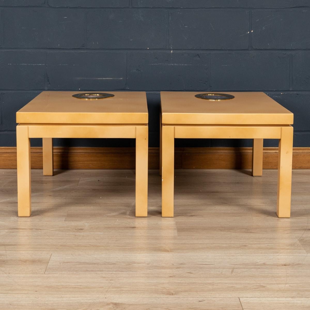 Pareja De Mesas Auxiliares Belgas De Madera Lacada Y Ágata De Willy Daro, c.1970 en venta 3