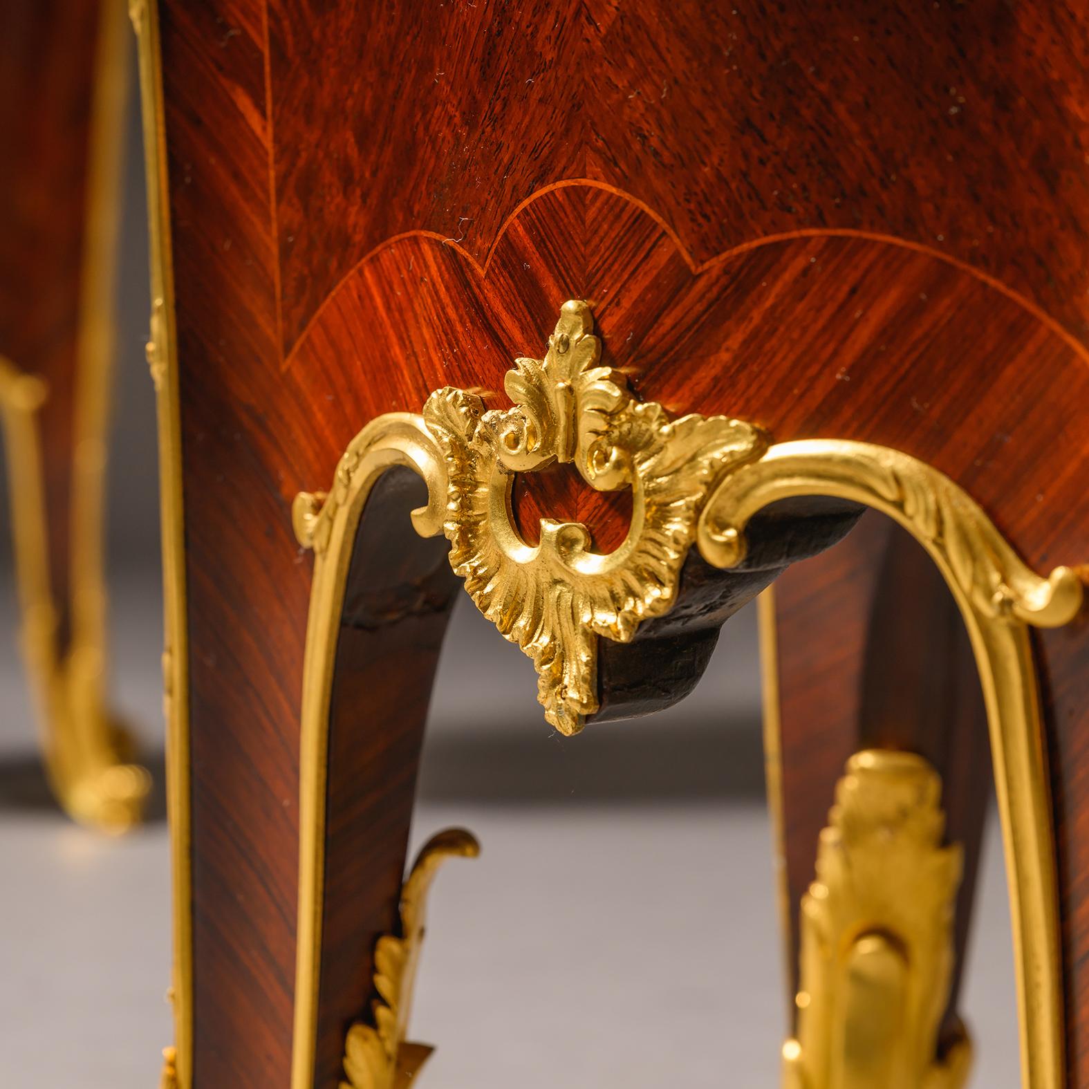 19th Century A Pair Of Belle Epoque Marquetry Pedestals, By François Linke, Paris For Sale