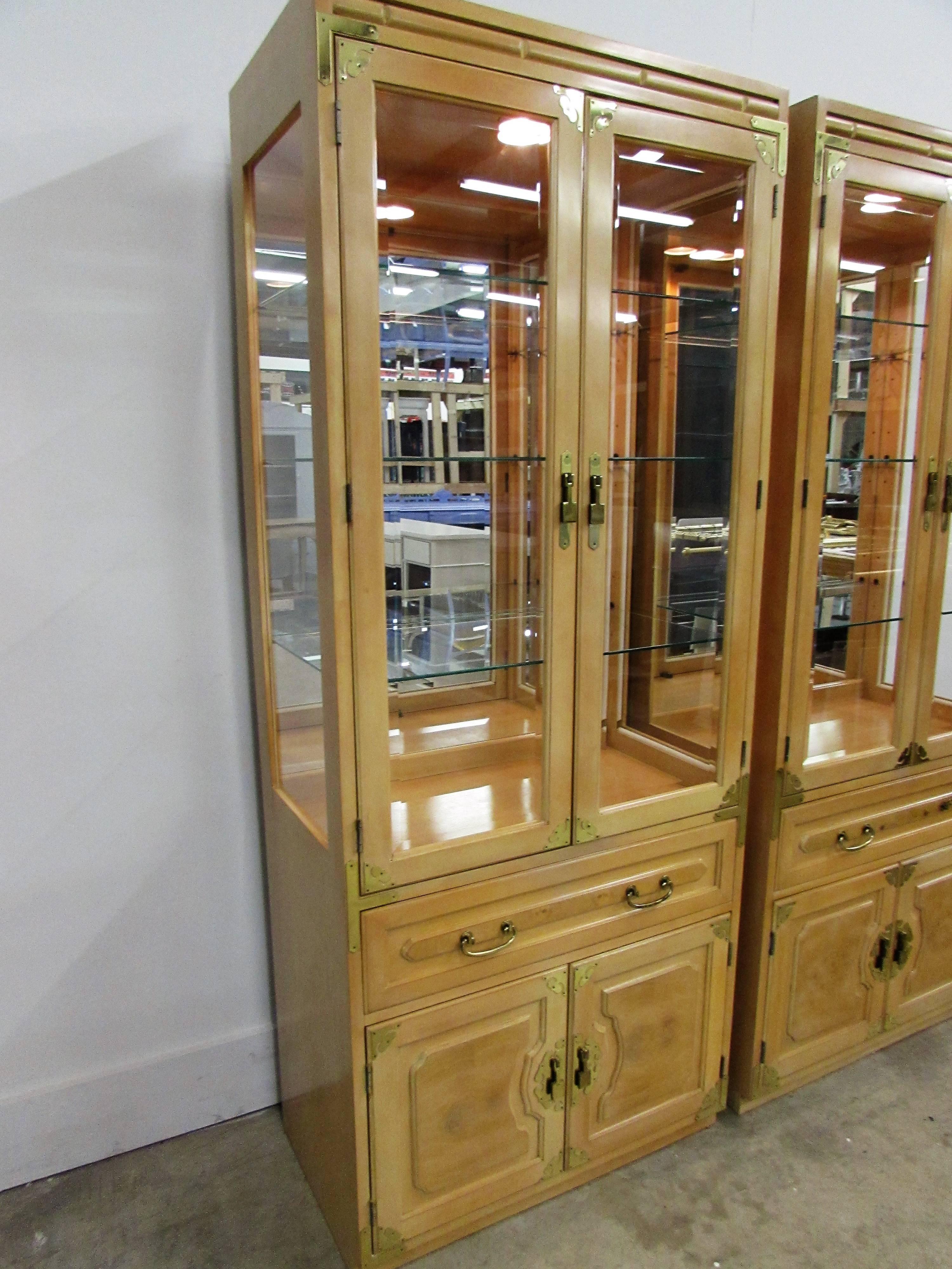 Pair of Bernhardt Chinoiserie Cabinets For Sale 1