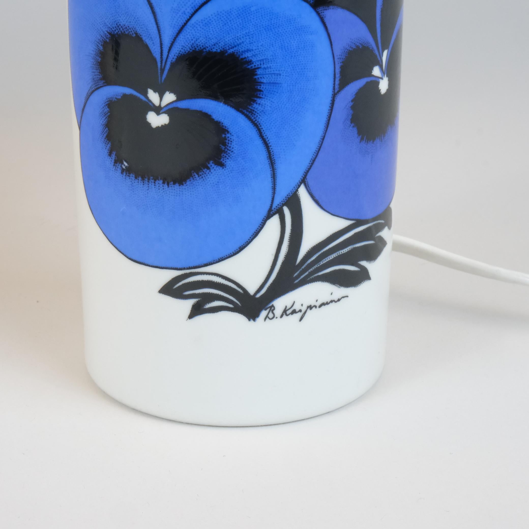Fin du 20e siècle Paire de lampes de bureau 'Pansy' de Birger Kaipiainen en édition limitée, Arabia 1980 en vente