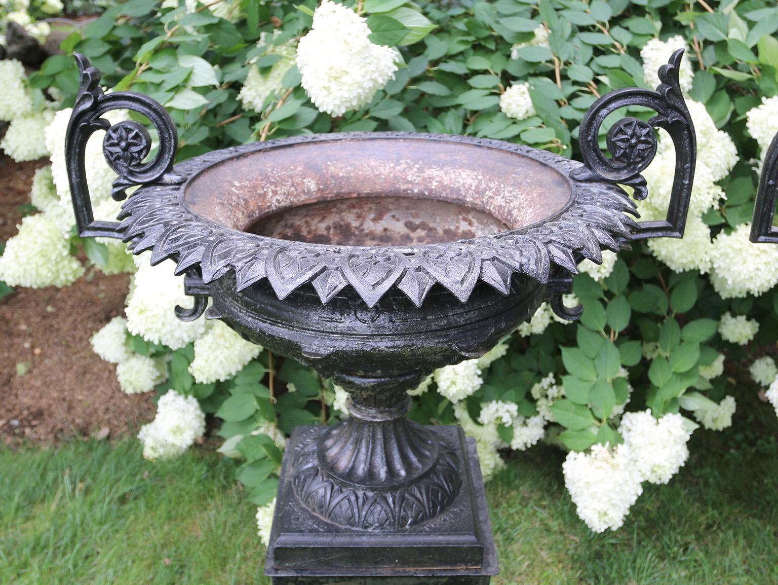 A Pair of Black Cast-Iron Urns by J.W. Fiske In Good Condition For Sale In Katonah, NY