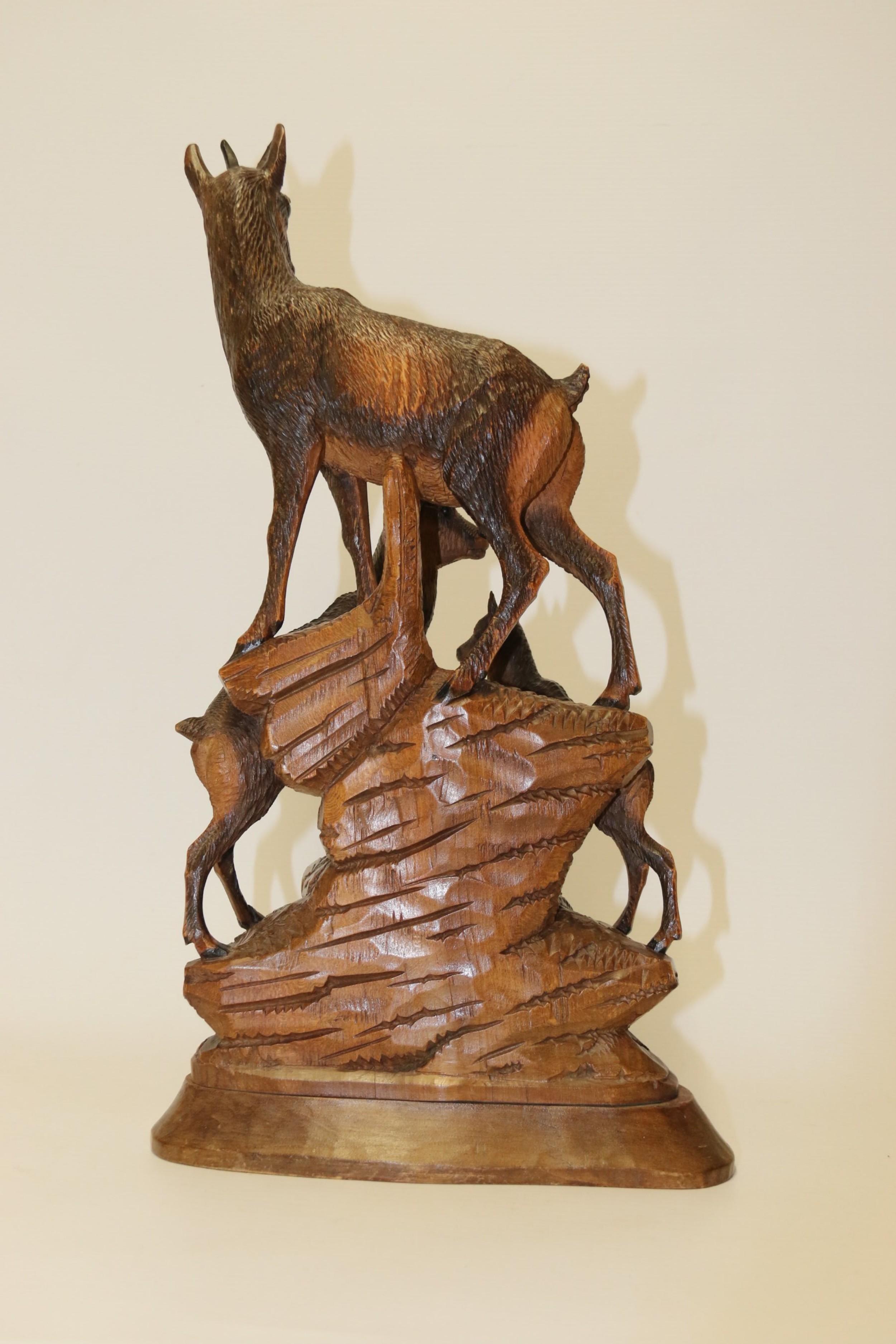 Pair of Black Forest Hand Carved Figure Groups of Ibex and Chamois, circa 1900 For Sale 13