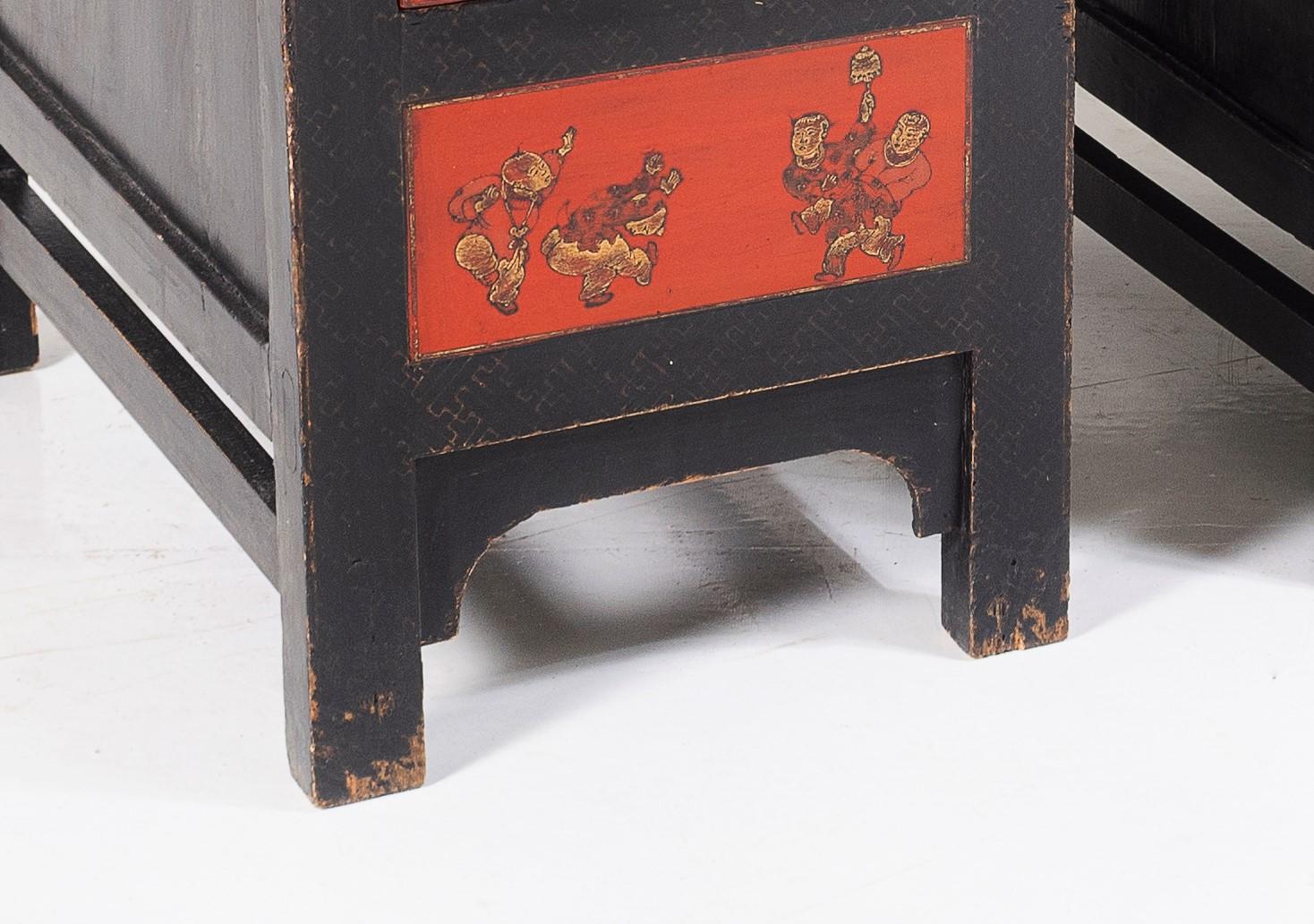 Pine Pair of Black Lacquered Japanned Chinoiserie Drawer Chests Nightstands