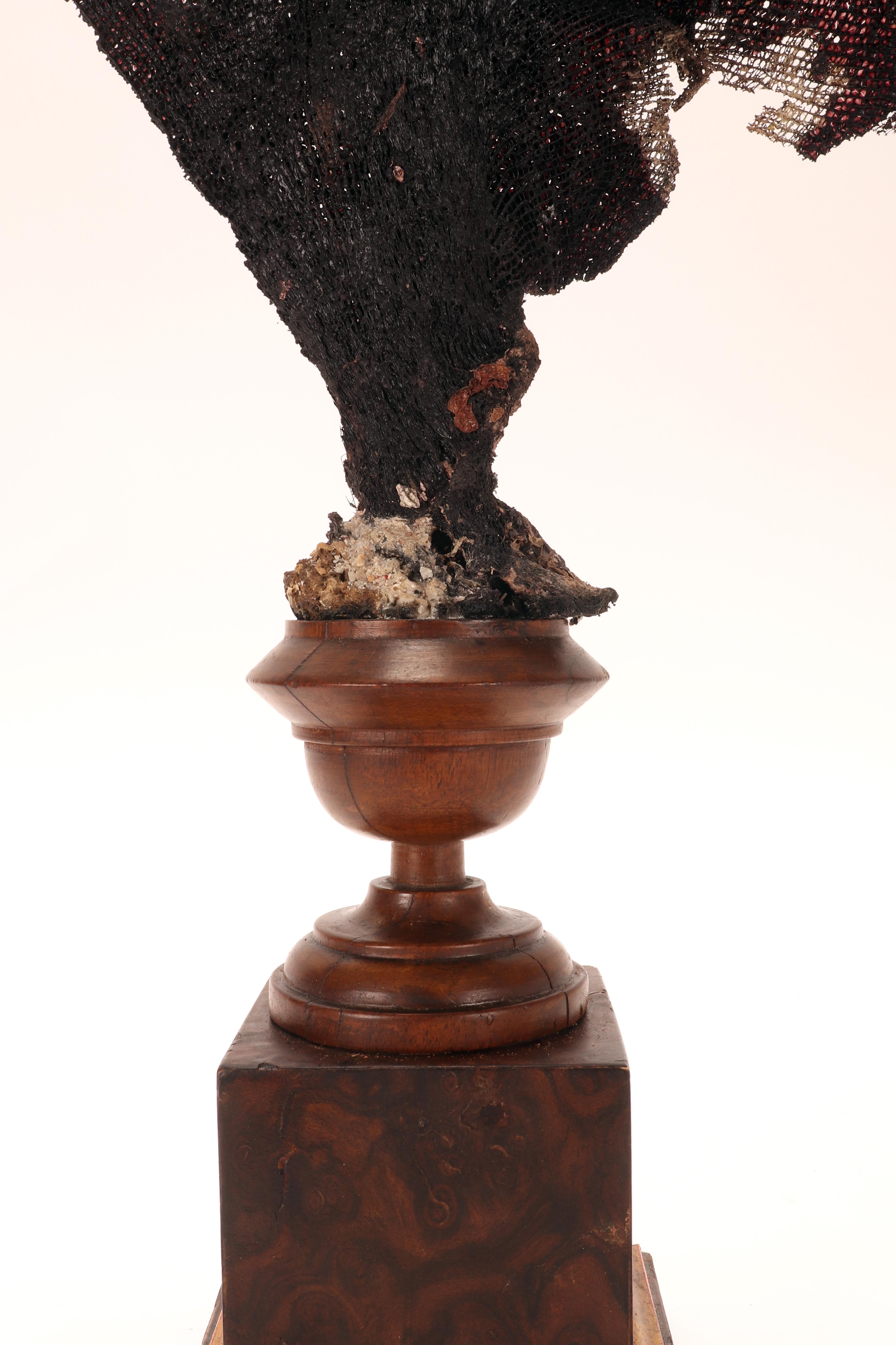 Paire de branches d'éventail noir, Italie, fin du XIXe siècle. en vente 4