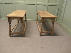 A Pair of Bleached Oak Joint Benches These are very attractive pieces