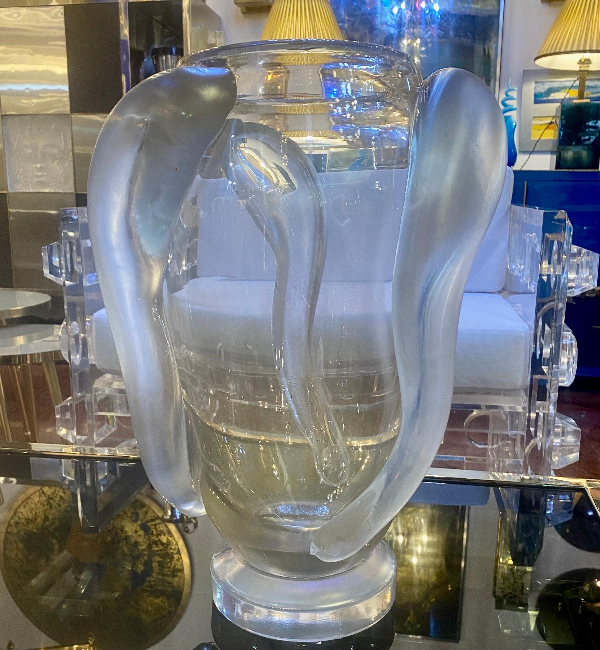 Italiano Coppia di vasi in vetro soffiato di Murano con inclusione d'oro in vendita