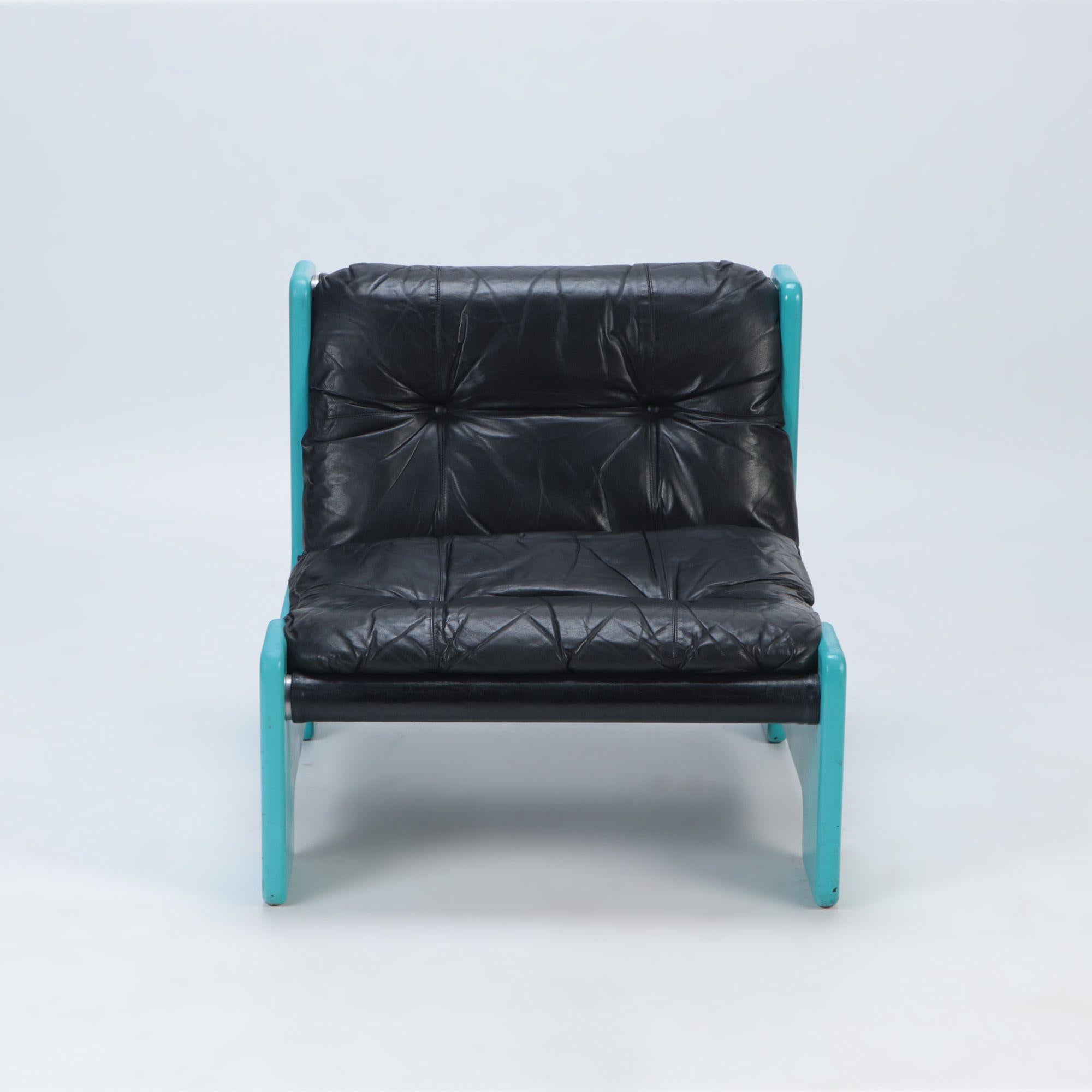 Pair of Blue Framed Lounge Chairs with Black Leather Seats, C 1970 In Good Condition In Philadelphia, PA