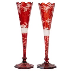 Zwei böhmische Vasen in Flute-Form