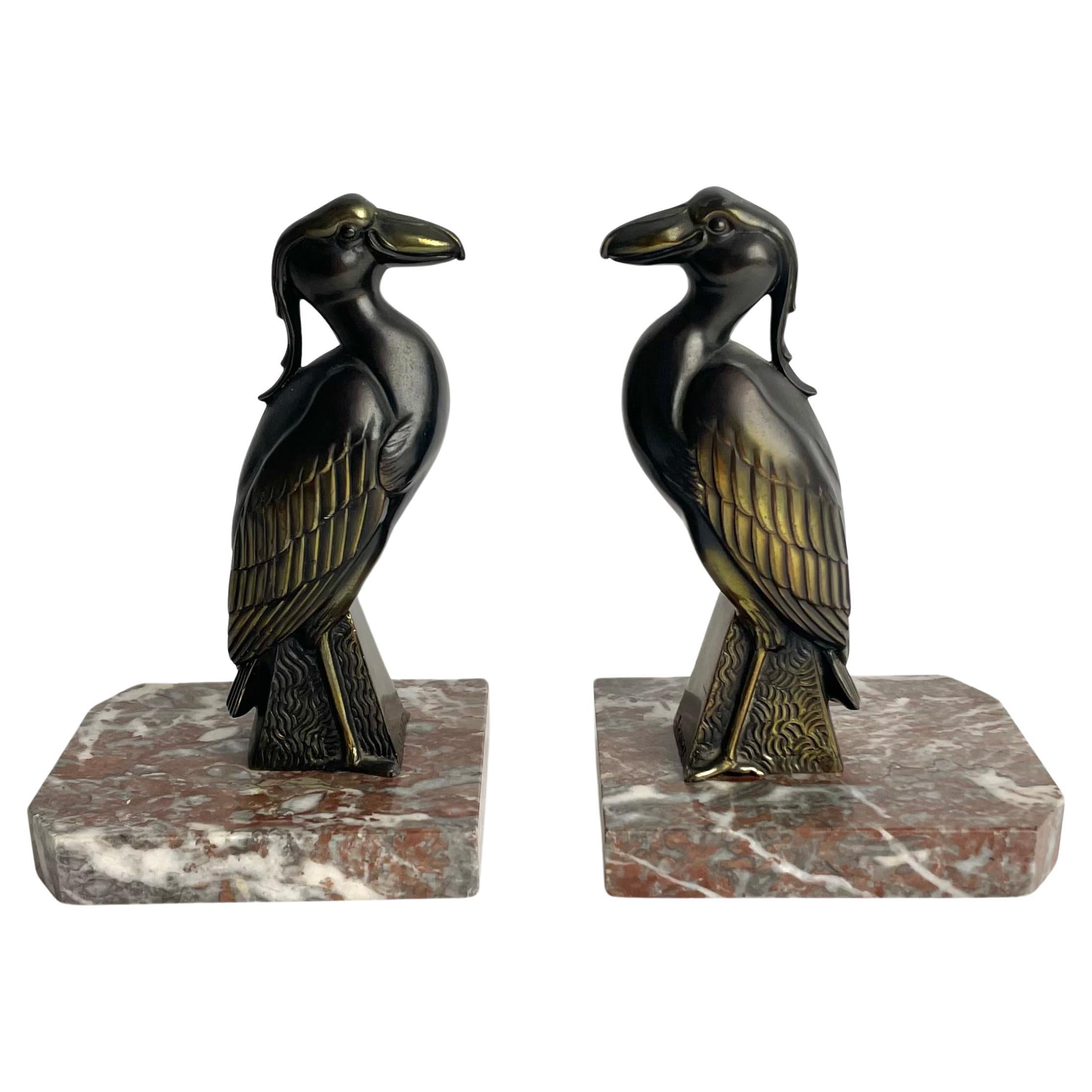 Ein Paar Buchstützen mit Vögeln signiert Jamar in der Zeit der Art Deco aus den 1930er Jahren