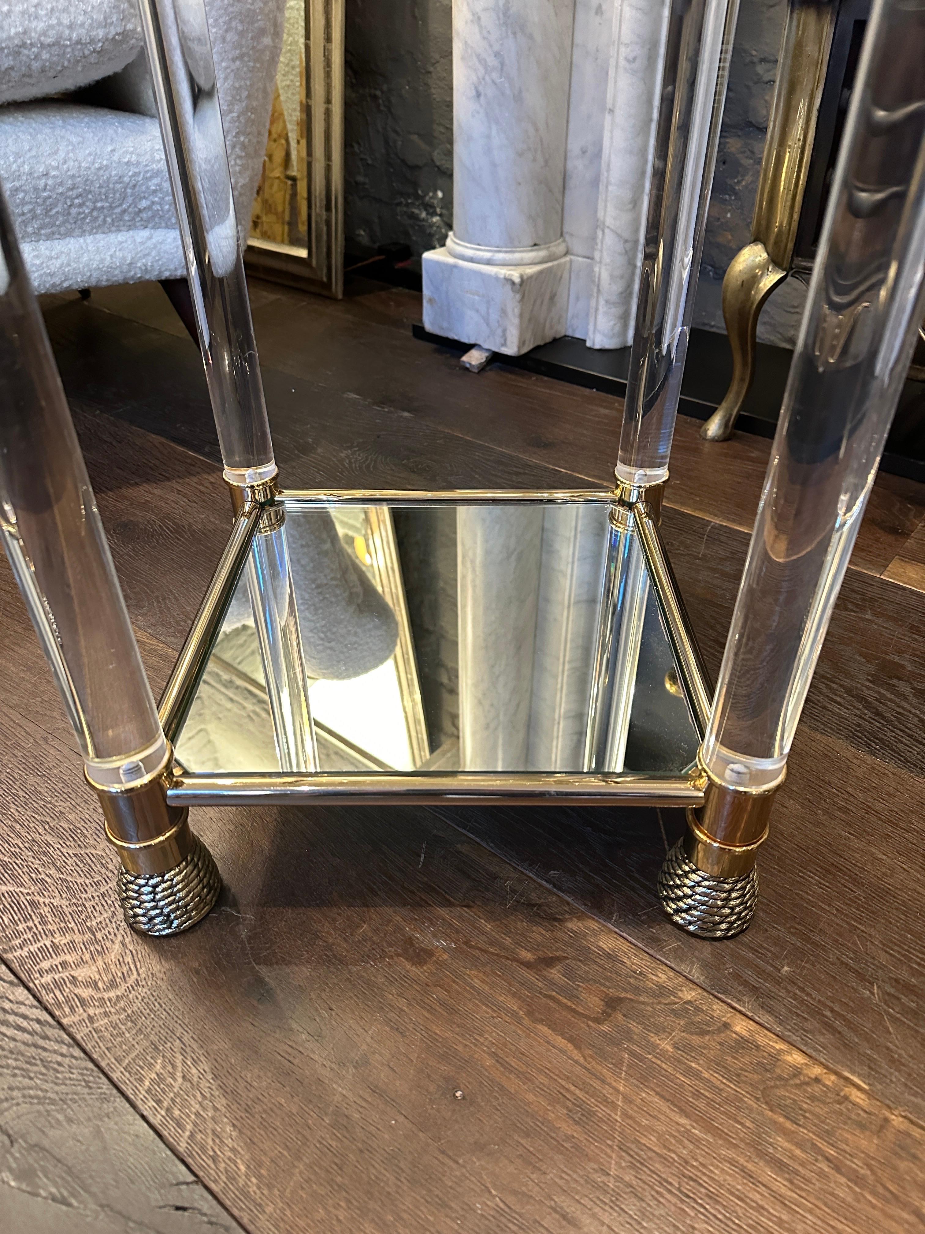 Hollywood Regency A Pair Of Brass And Lucite Etageres/Side Tables By  Muebles Curvasa  For Sale