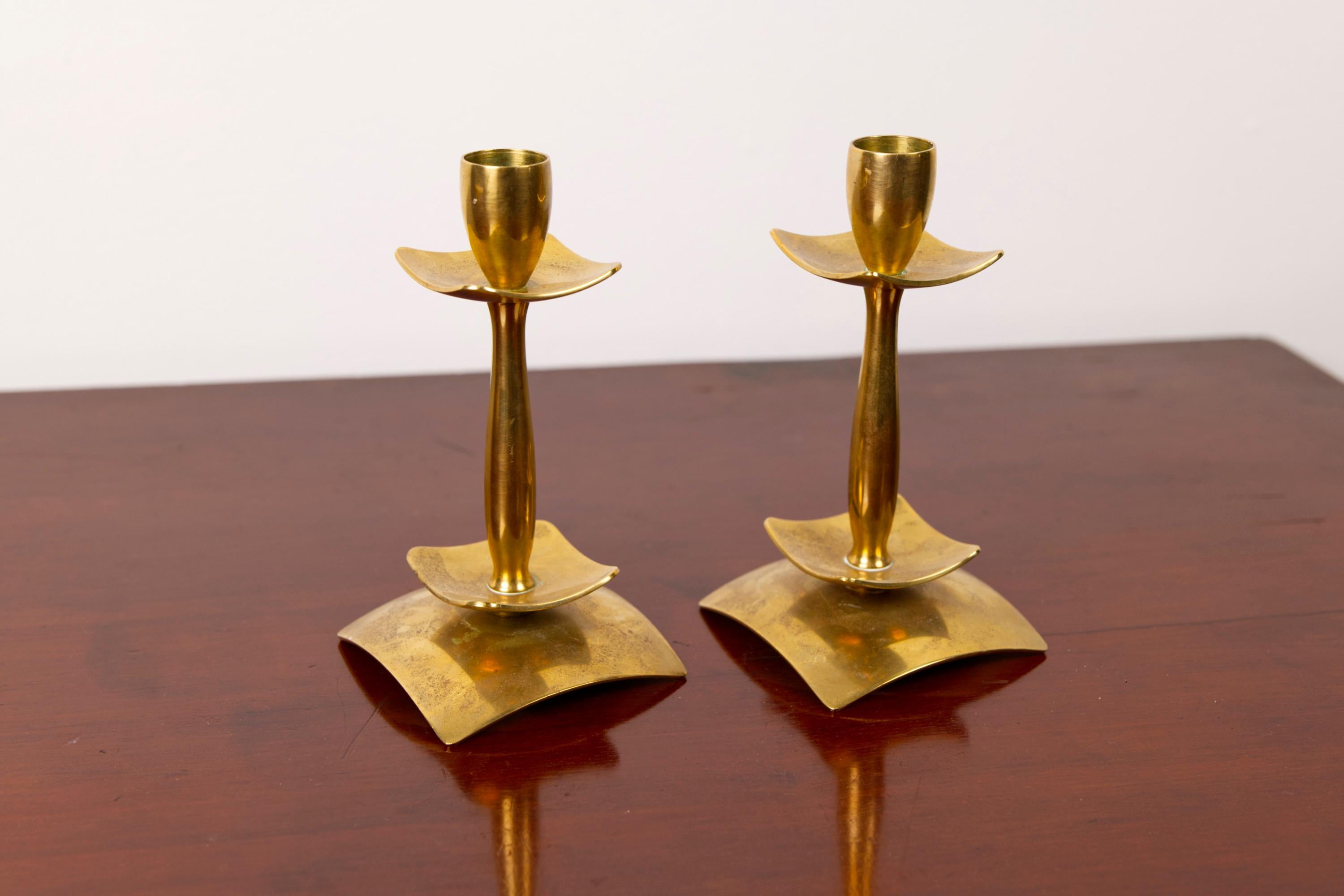 A pair of brass candle sticks by Dantorp Design, Denmark, 1960s en venta 1