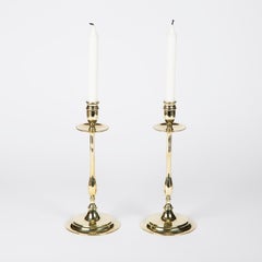 Coppia di candelieri in ottone, circa 1900