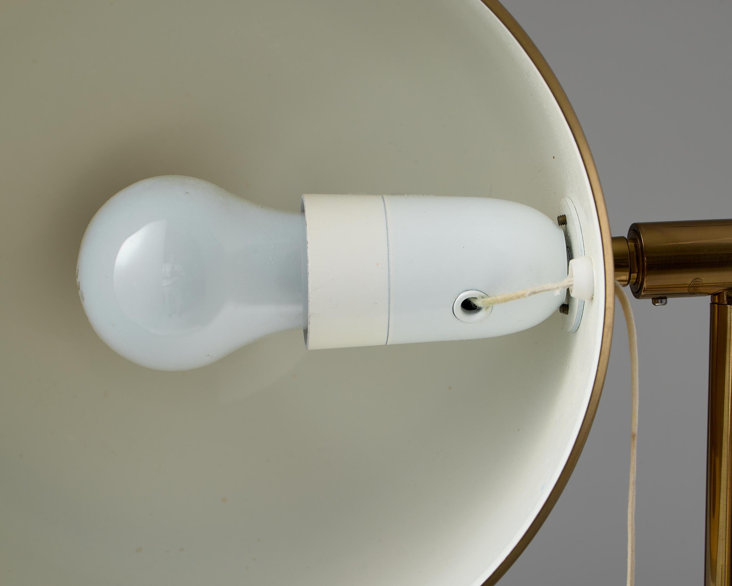 Paire de lampes de table en laiton, modèle 