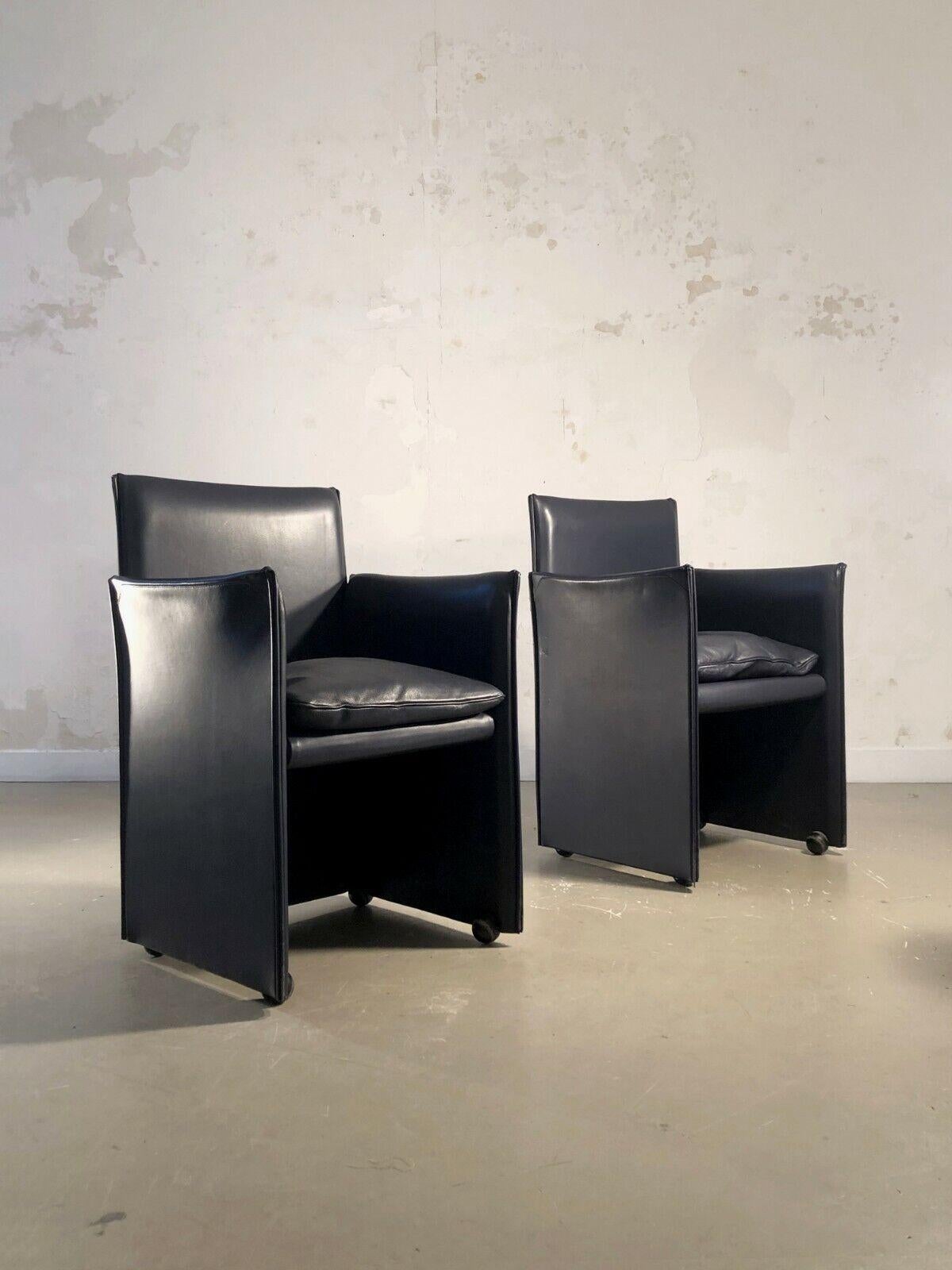 A Pair of Break 401 POST-MODERN CHAIRS by MARIO BELLINI, CASSINA ed. Italy 1970 For Sale 1