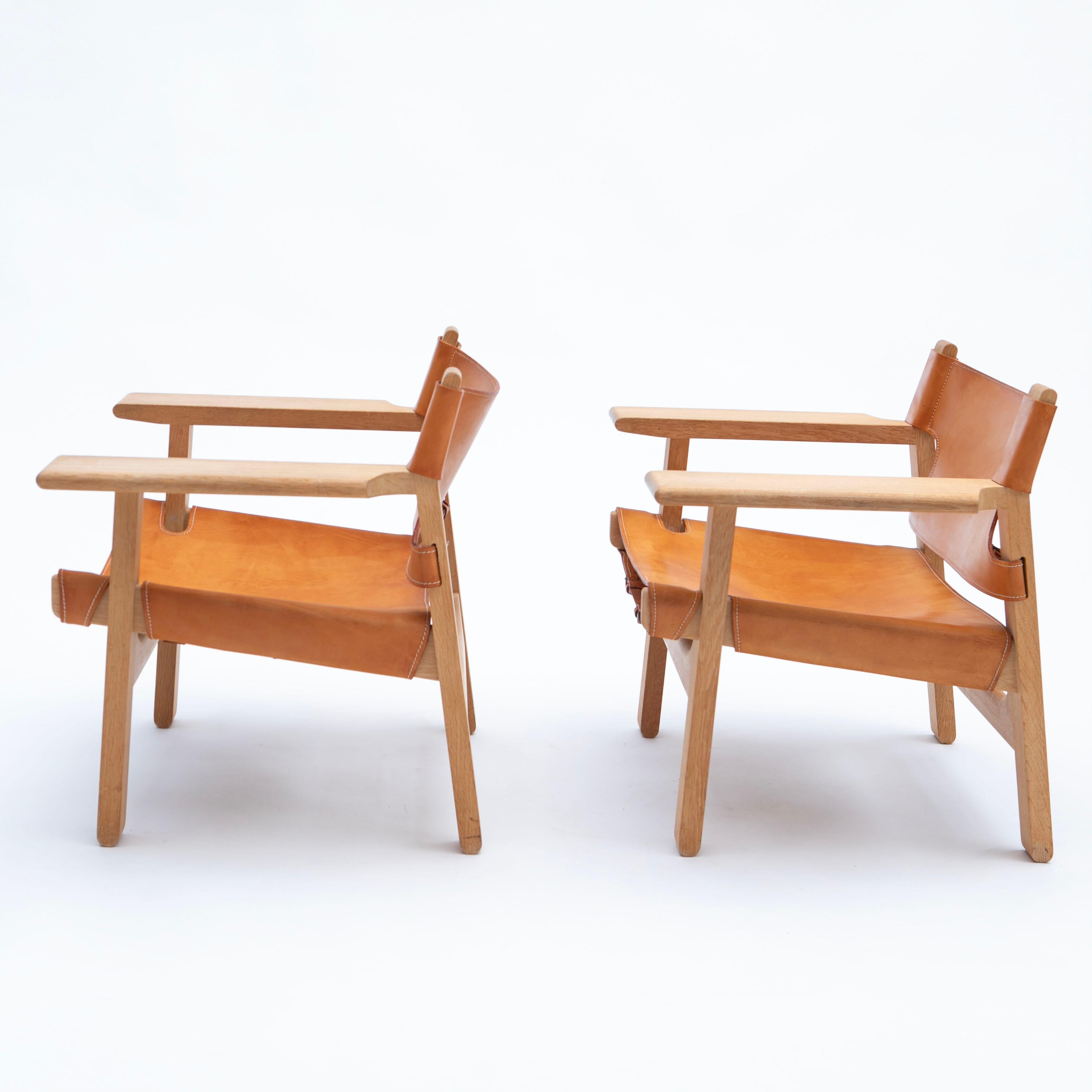 Danish A Pair of Børge Mogensen 'The Spanish Chair' in Oak and Light Saddle Leather