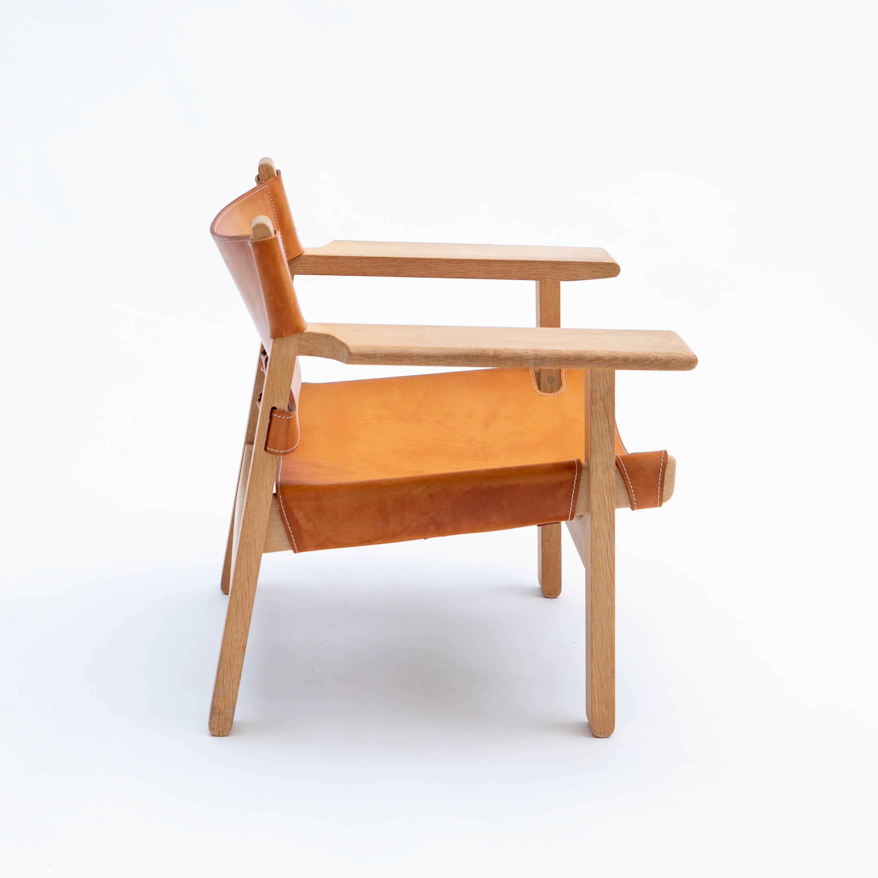 A Pair of Børge Mogensen 'The Spanish Chair' in Oak and Light Saddle Leather 3