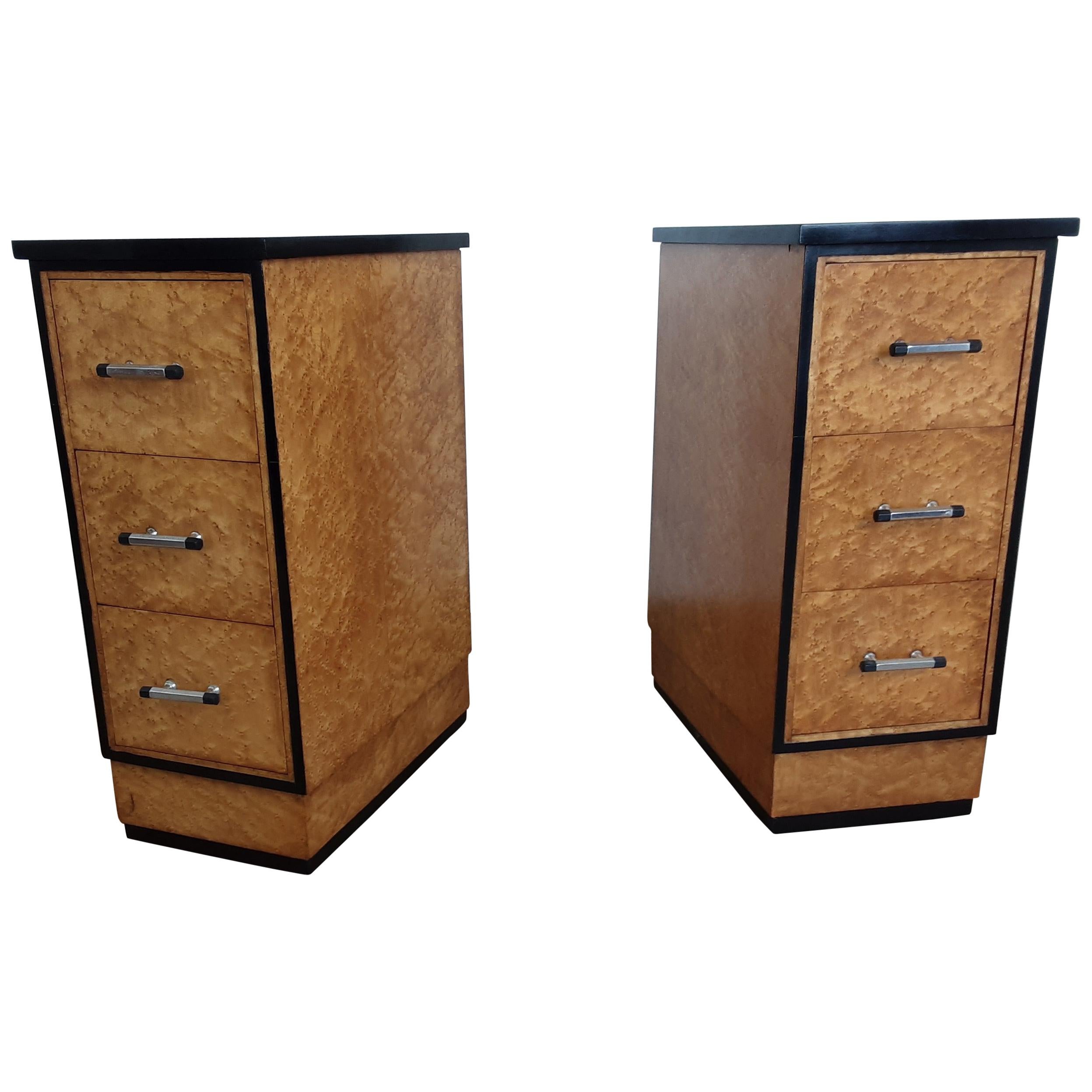 Pair of British Art Deco Bedside Cabinets by Epstein in Birdseye Maple, 1930s