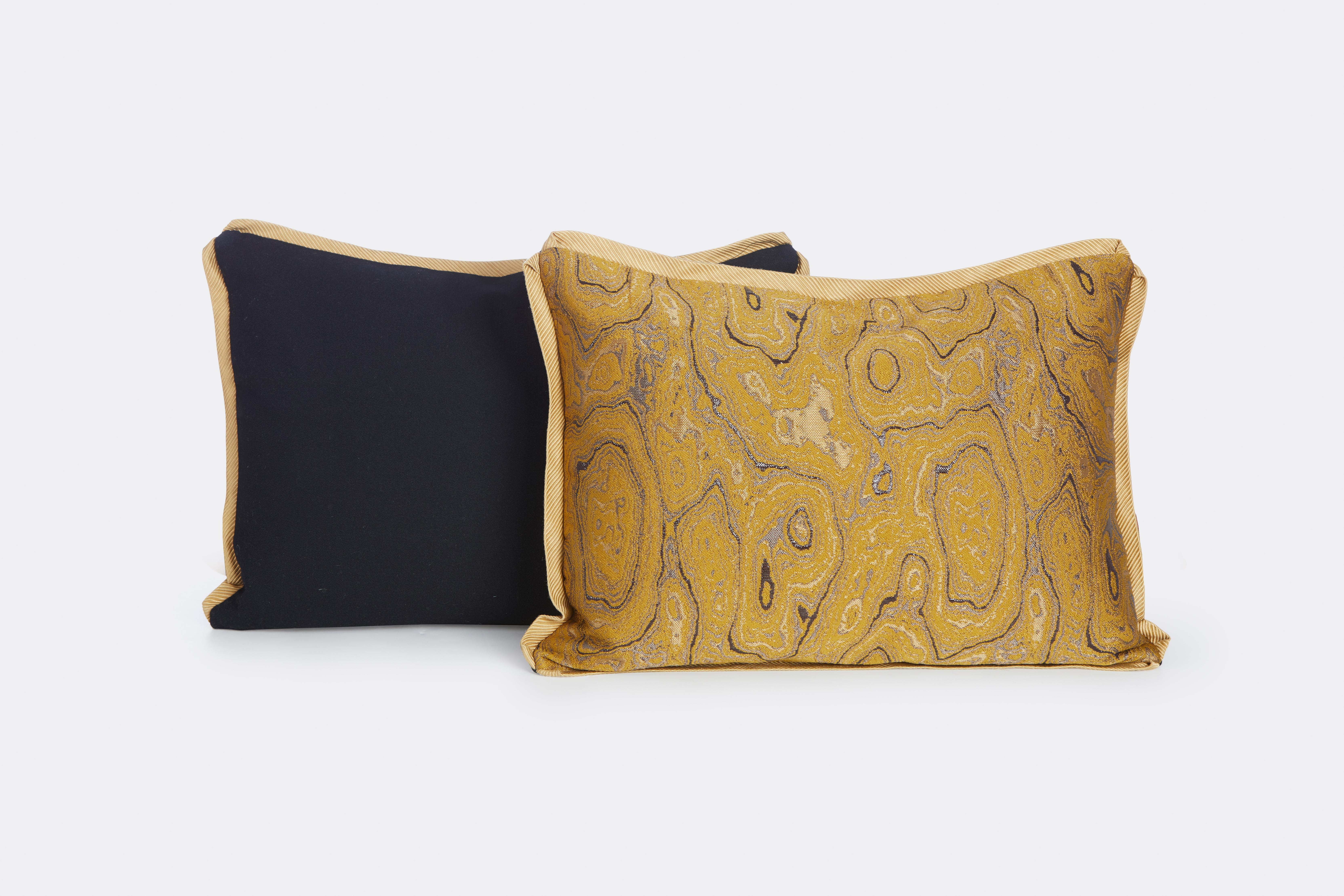 Pair of Brocaded Silk with Metallic Thread Dries Van Noten Fabric Cushion In New Condition For Sale In New York, NY