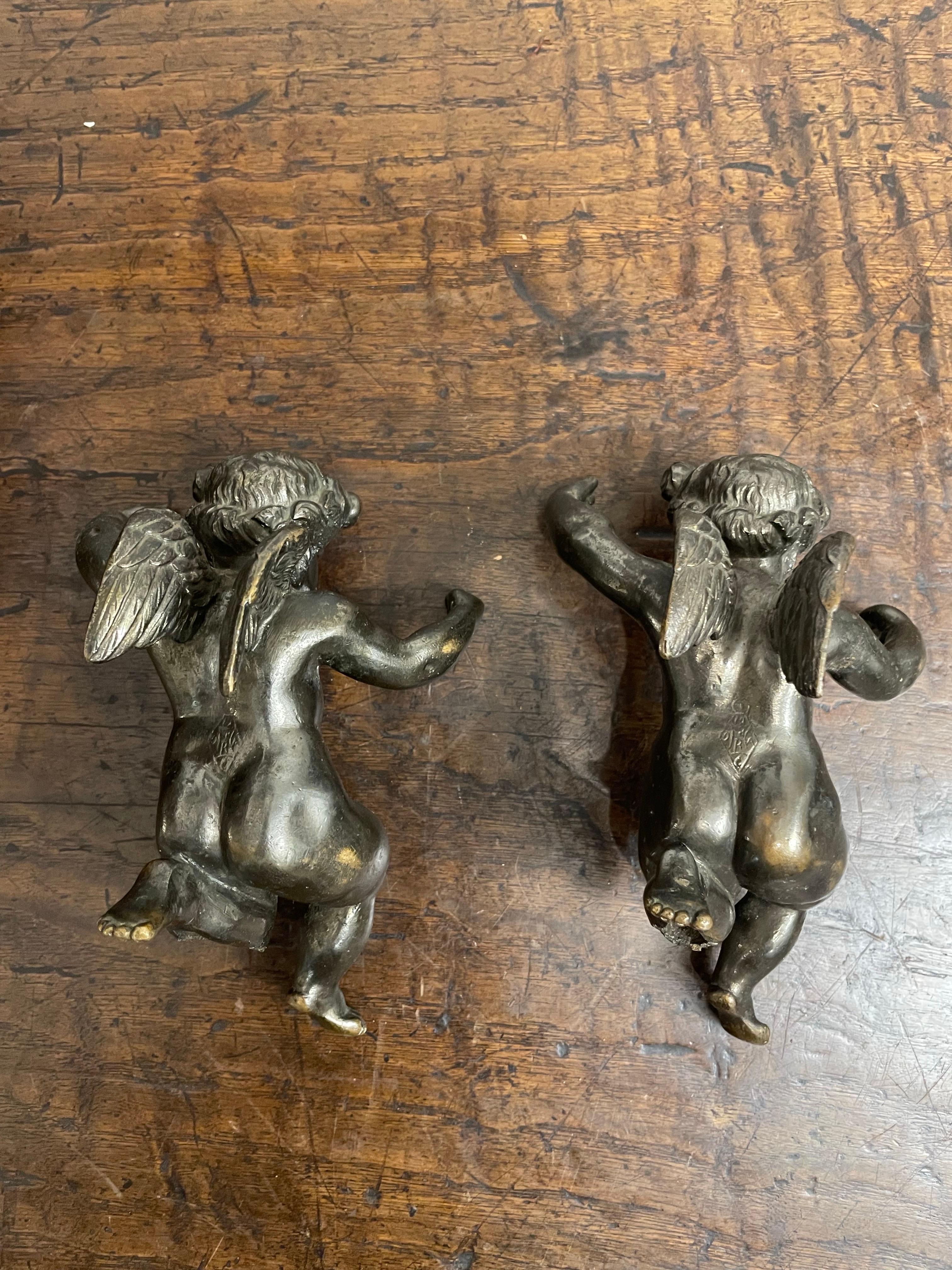 Coppia di cherubini in bronzo, fine XIX secolo In condizioni buone in vendita a ARMADALE, VIC