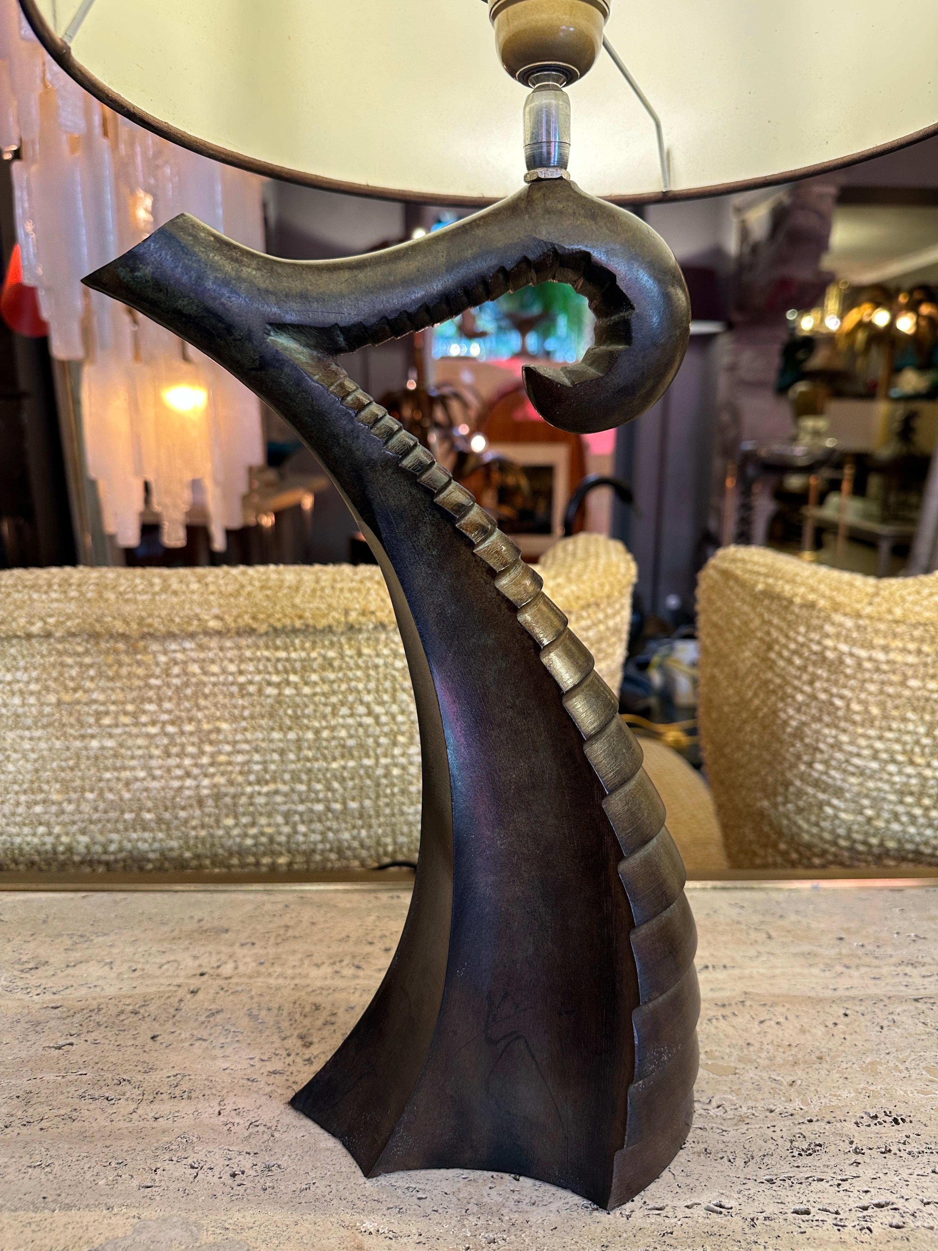 Pareja De Lámparas De Mesa De Bronce De Forma Orgánica en Bueno estado para la venta en London, GB