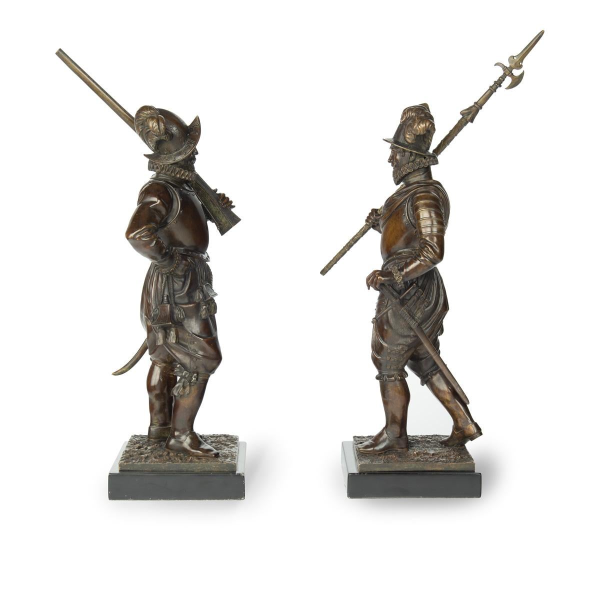 Pair of bronze standing figures of Spanish explorer & Conquistador Hernan Cortes For Sale 2