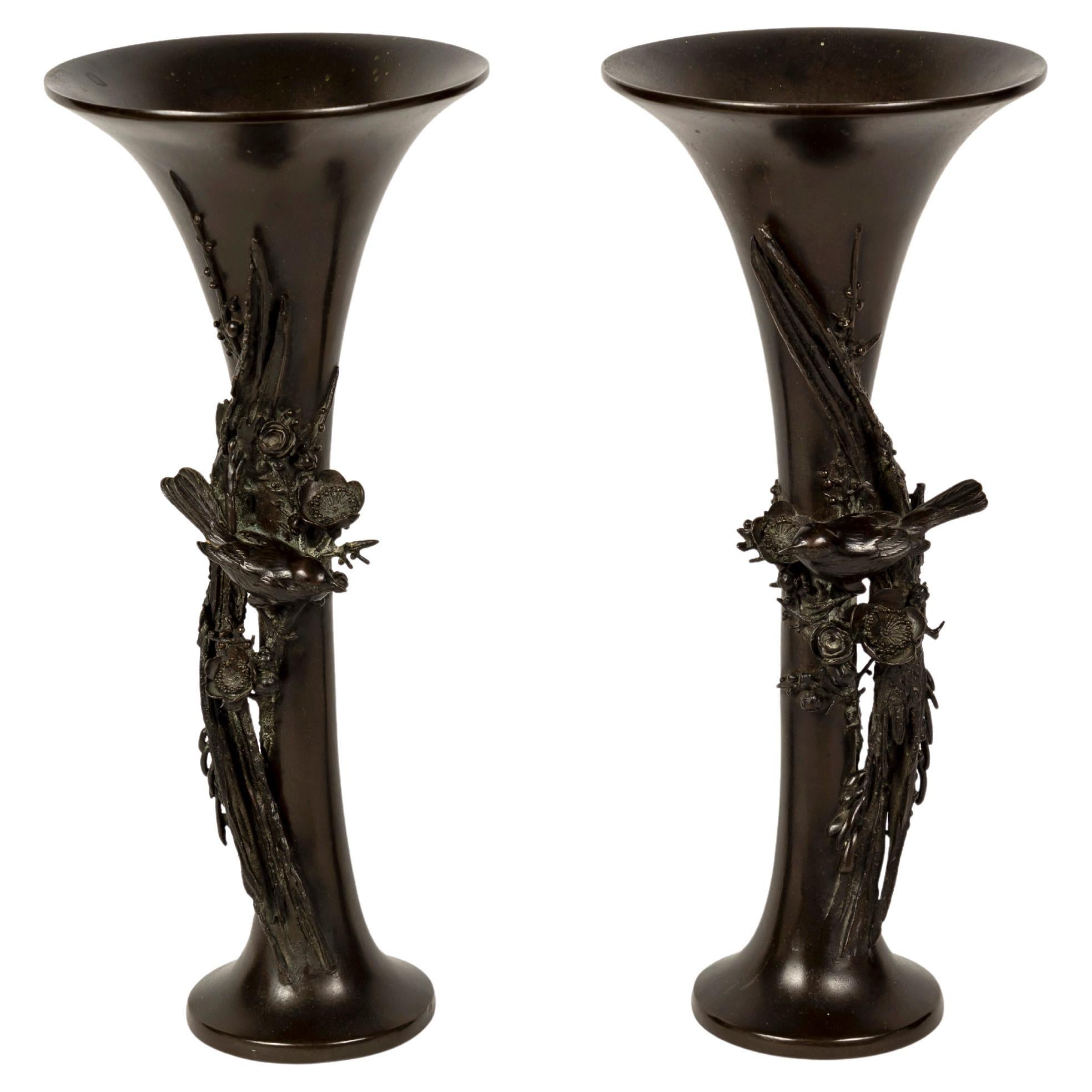 A pair of bronze vase decorated with sparrows in a blossoming cherry branch For Sale