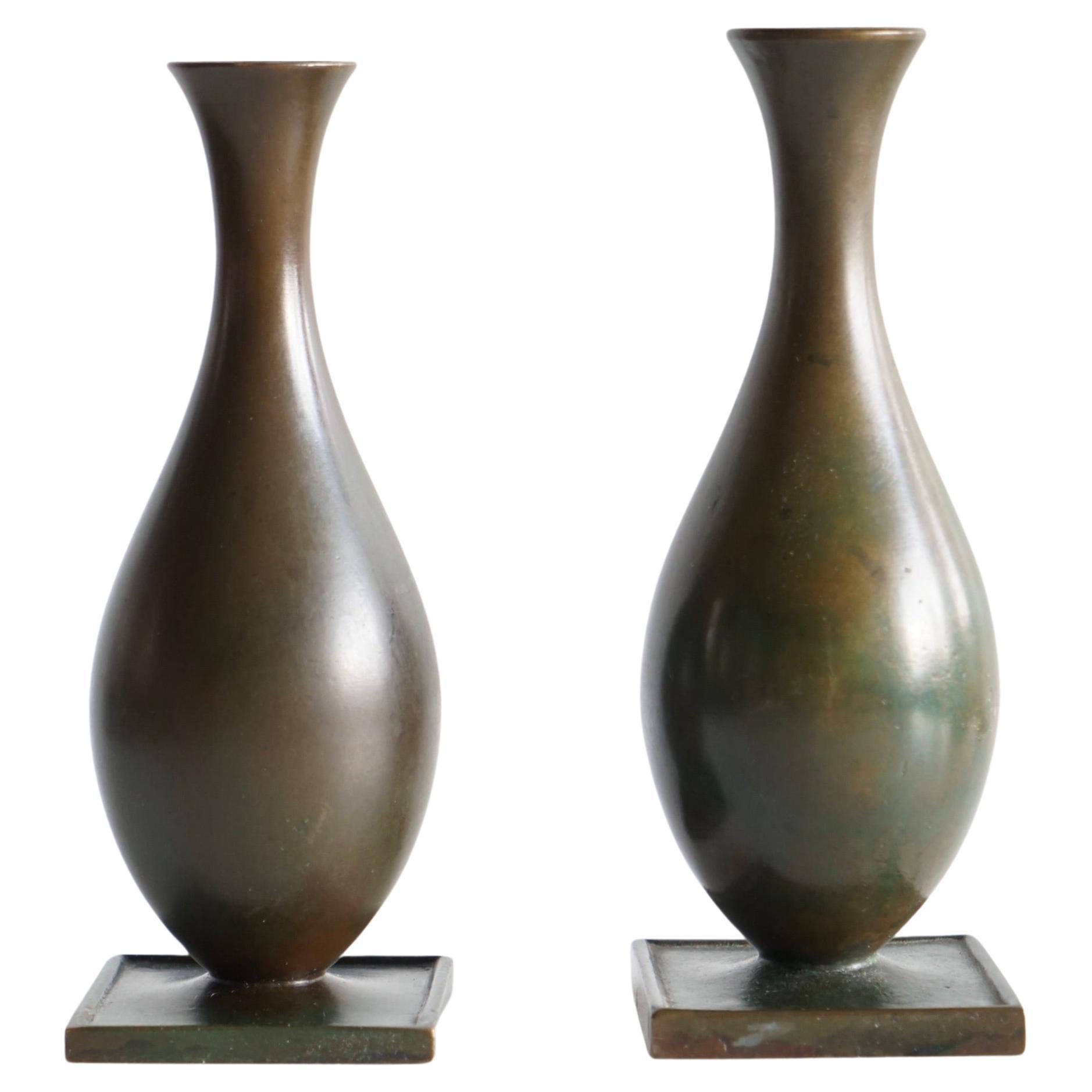 Coppia di vasi in bronzo di Just Andersen.