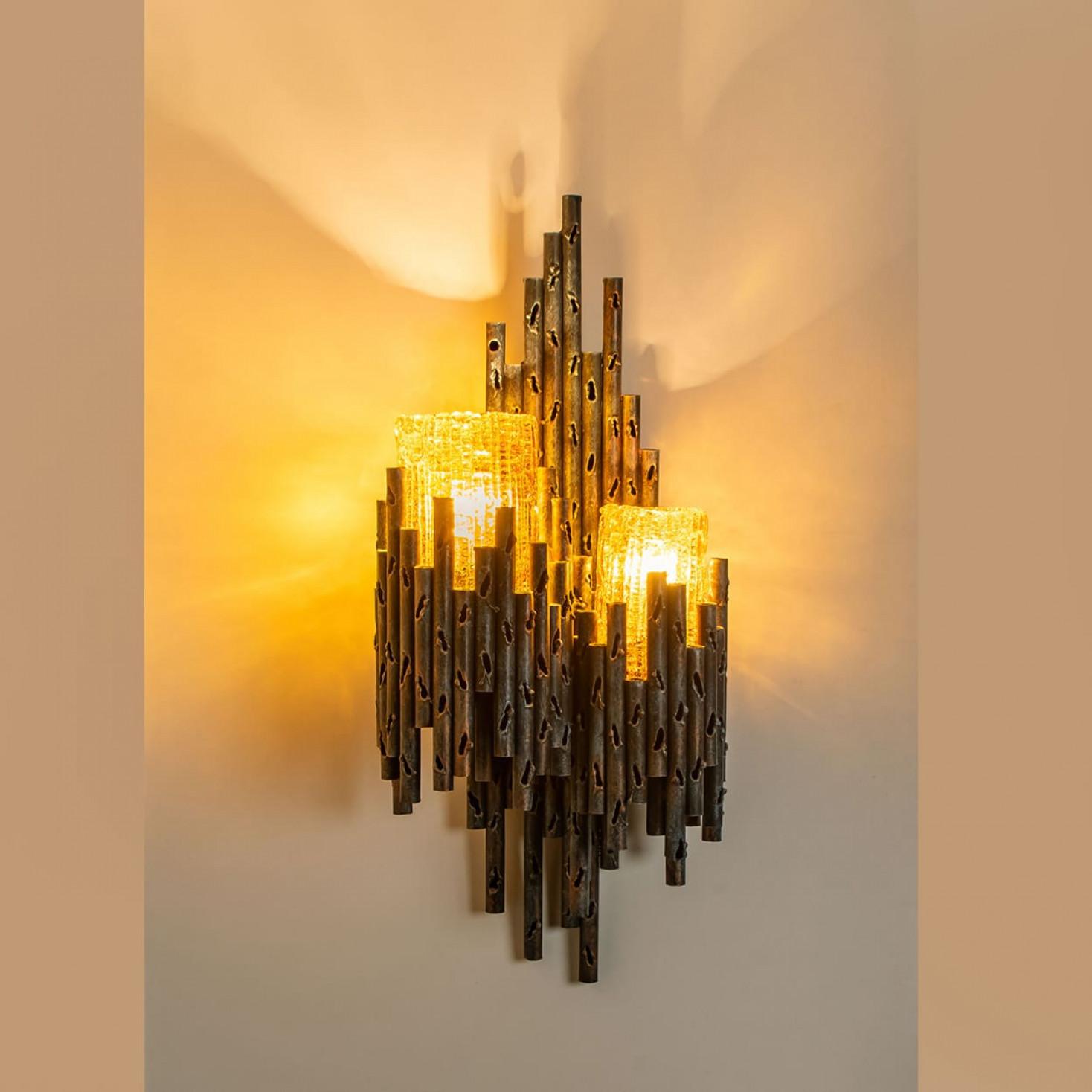 Paire d'appliques murales brutalistes de Tom Ahlström & Hans Ehrlich, Suède en vente 3