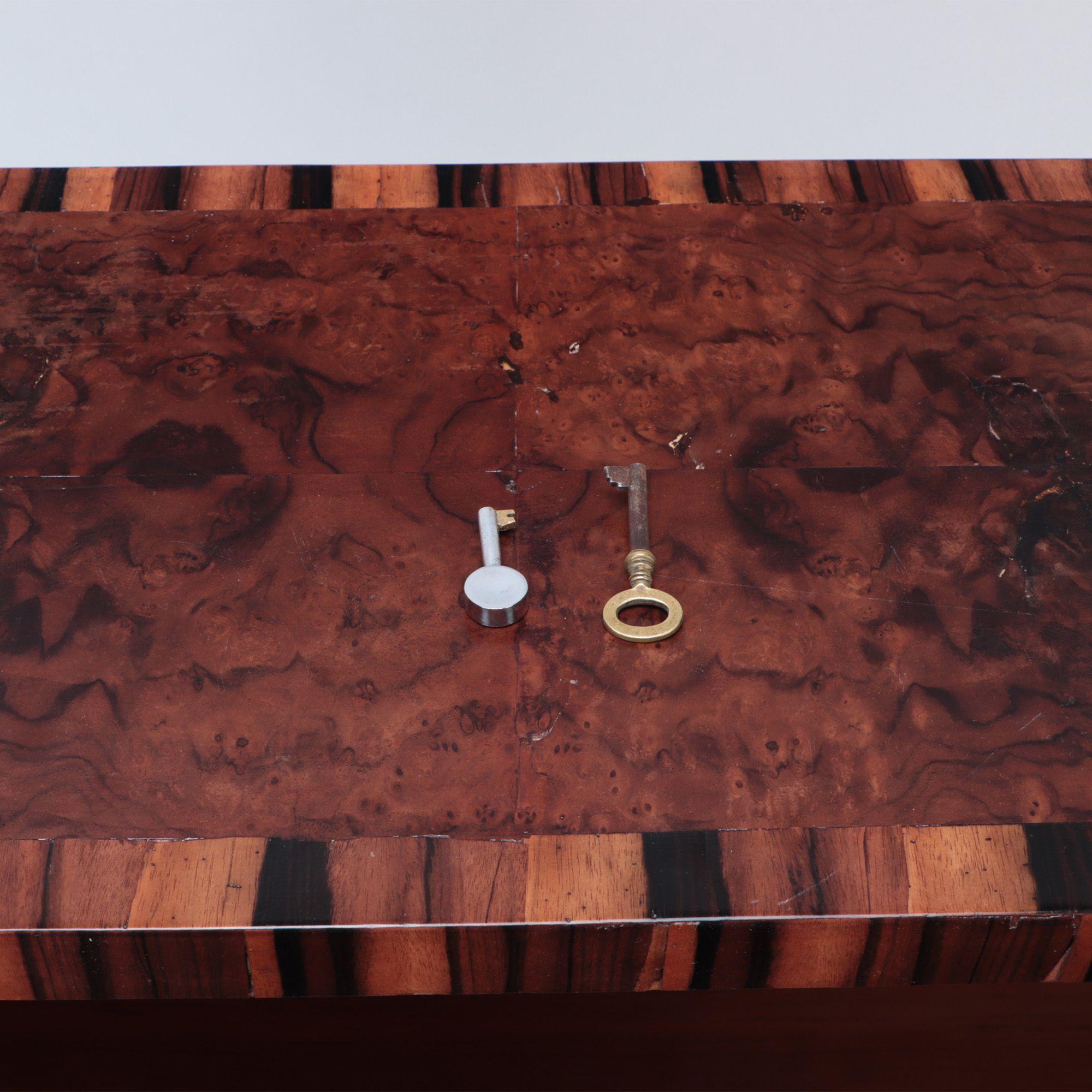 Pair of Burl Walnut and Rosewood Inlaid Cabinets, Contemporary For Sale 4