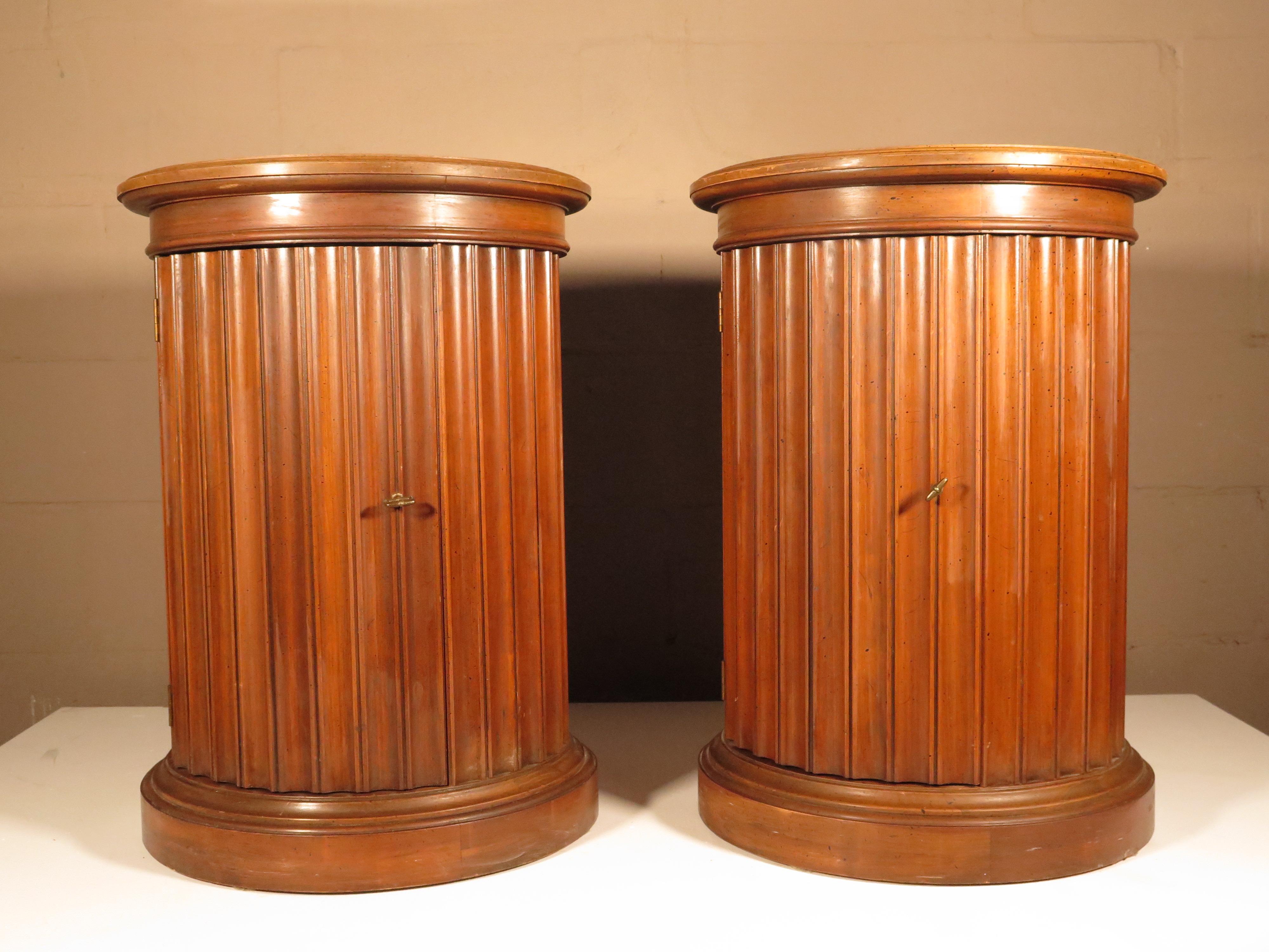Modern Pair of Burlwood Pedestal Tables with Speckled Finish For Sale