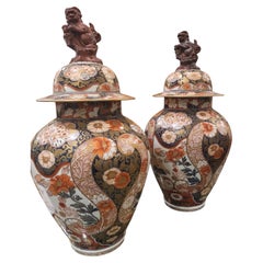 Pareja de jarrones Imari japoneses del siglo XIX