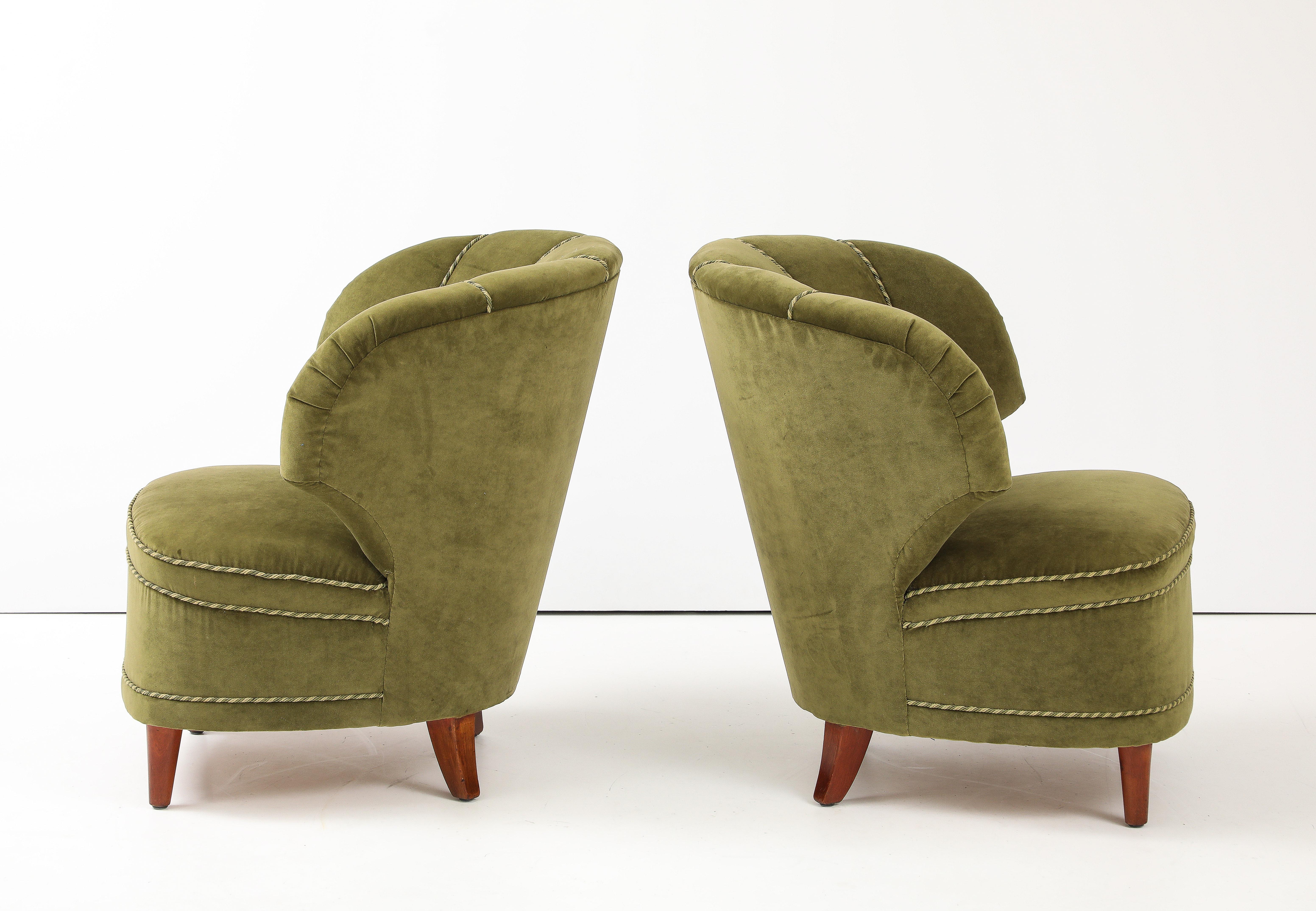 A Pair of Carl-Johan Boman Club Chairs, Circa 1940-50 In Good Condition In New York, NY