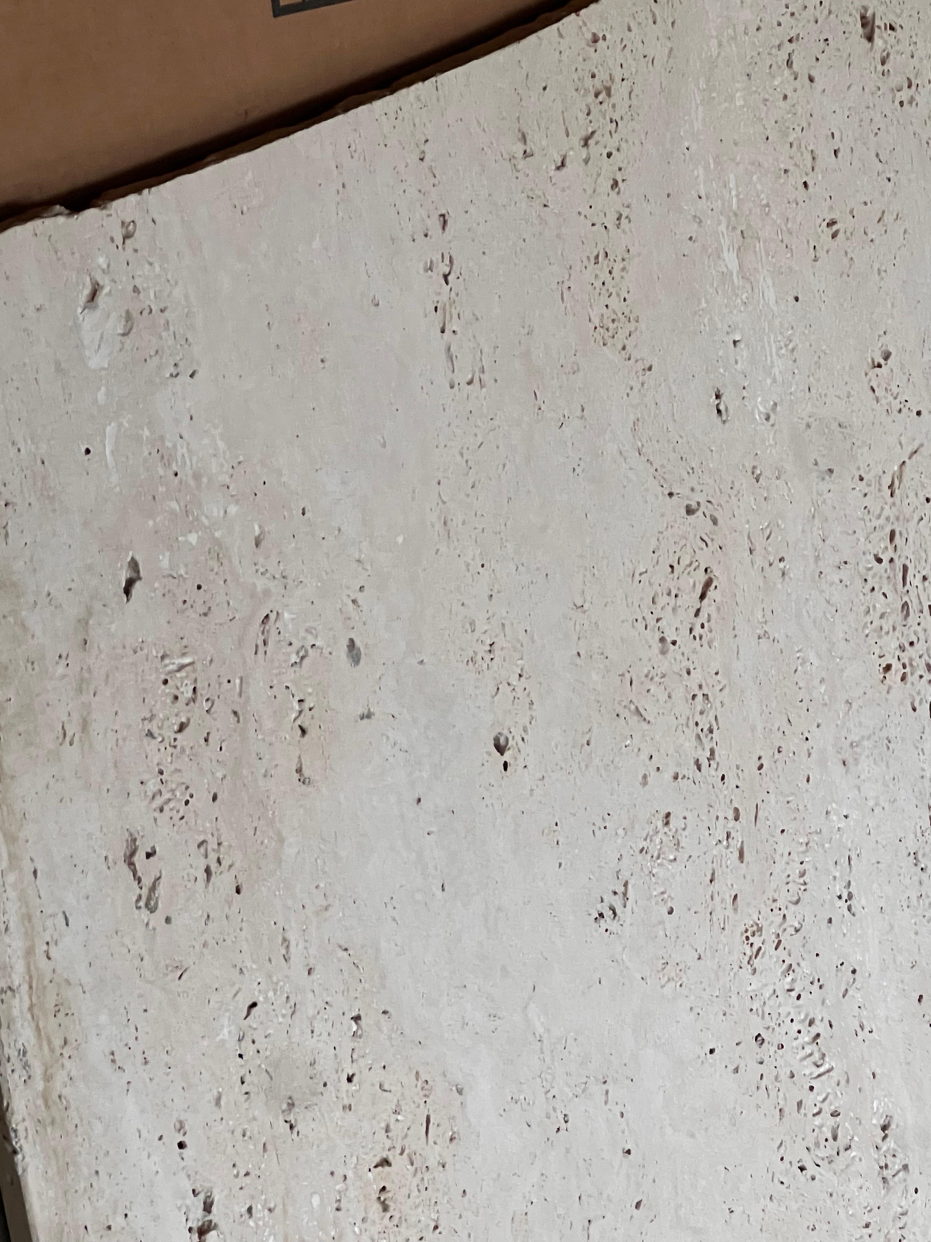 A pair of Carlo Scarpa style vintage Italian travertine slabs, 20th century For Sale 5