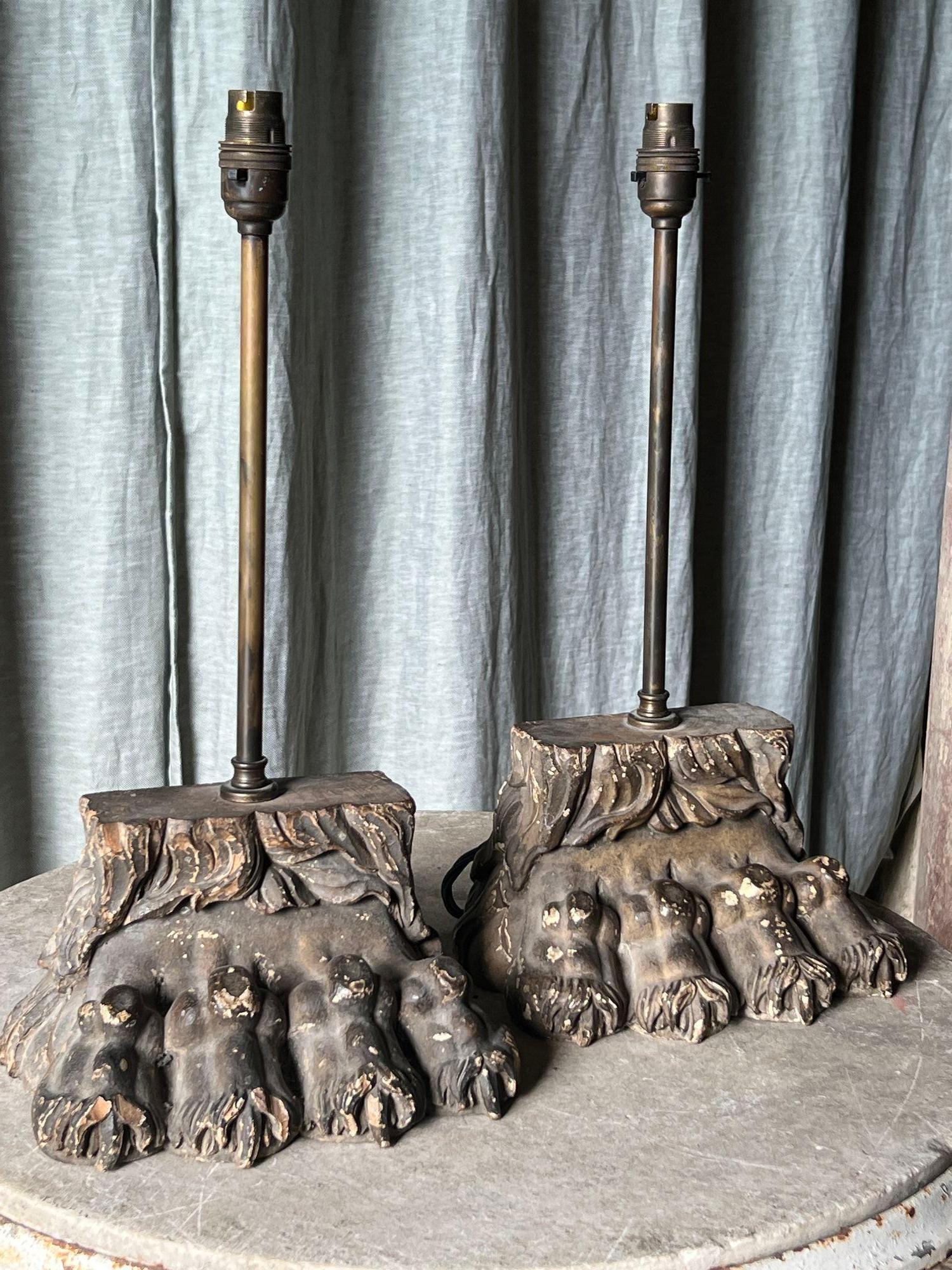 A pair of carved lions paw lamp bases In Good Condition In Grange-Over-Sands, GB