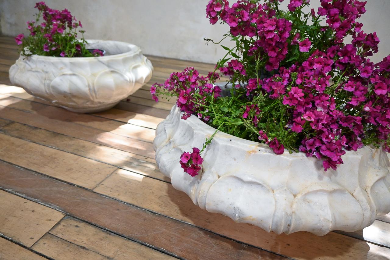 Pair of Carved Lotus Form Marble Jardinieres, Planters For Sale 7