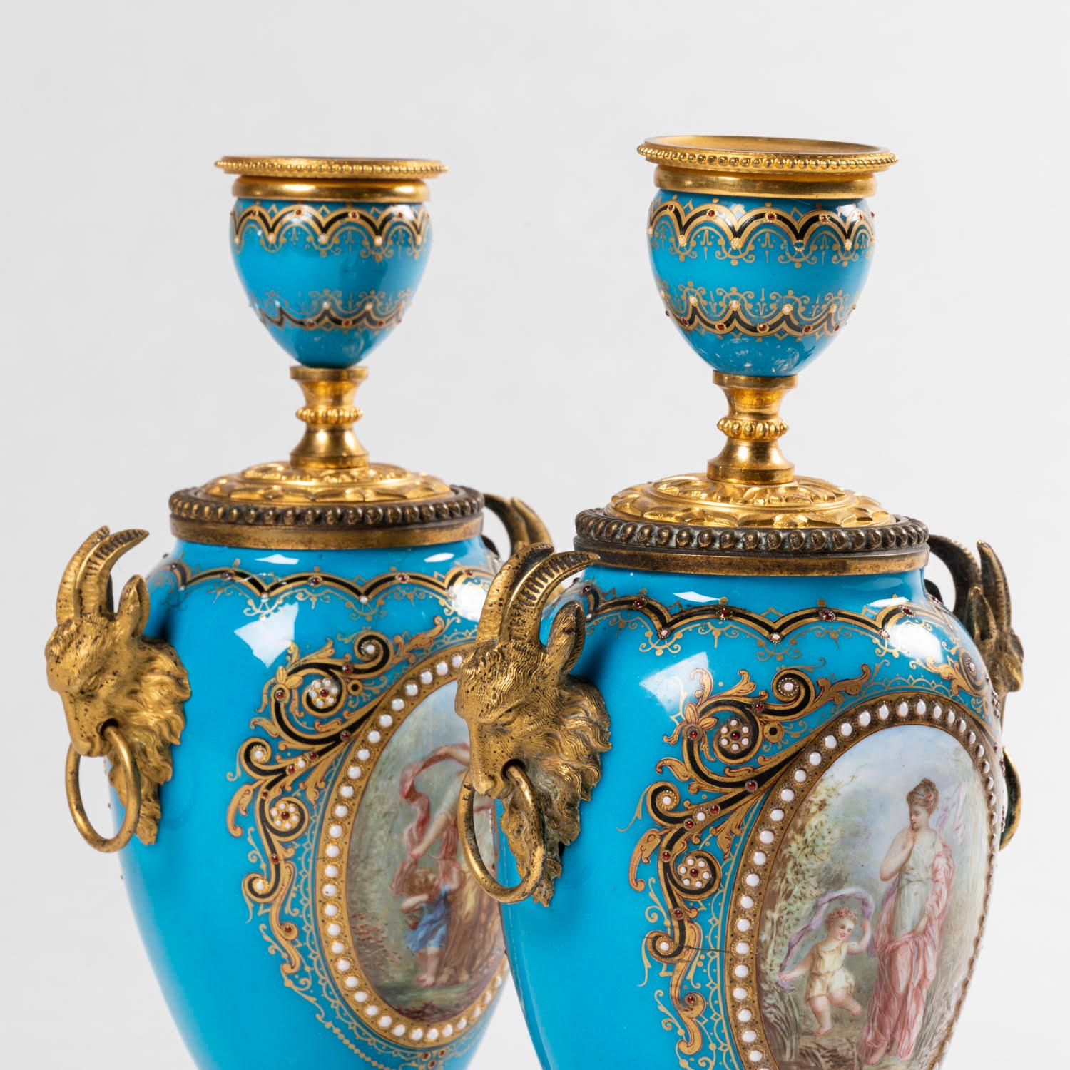Paire de cassolettes formant des chandeliers, période Napoléon III. en vente 4