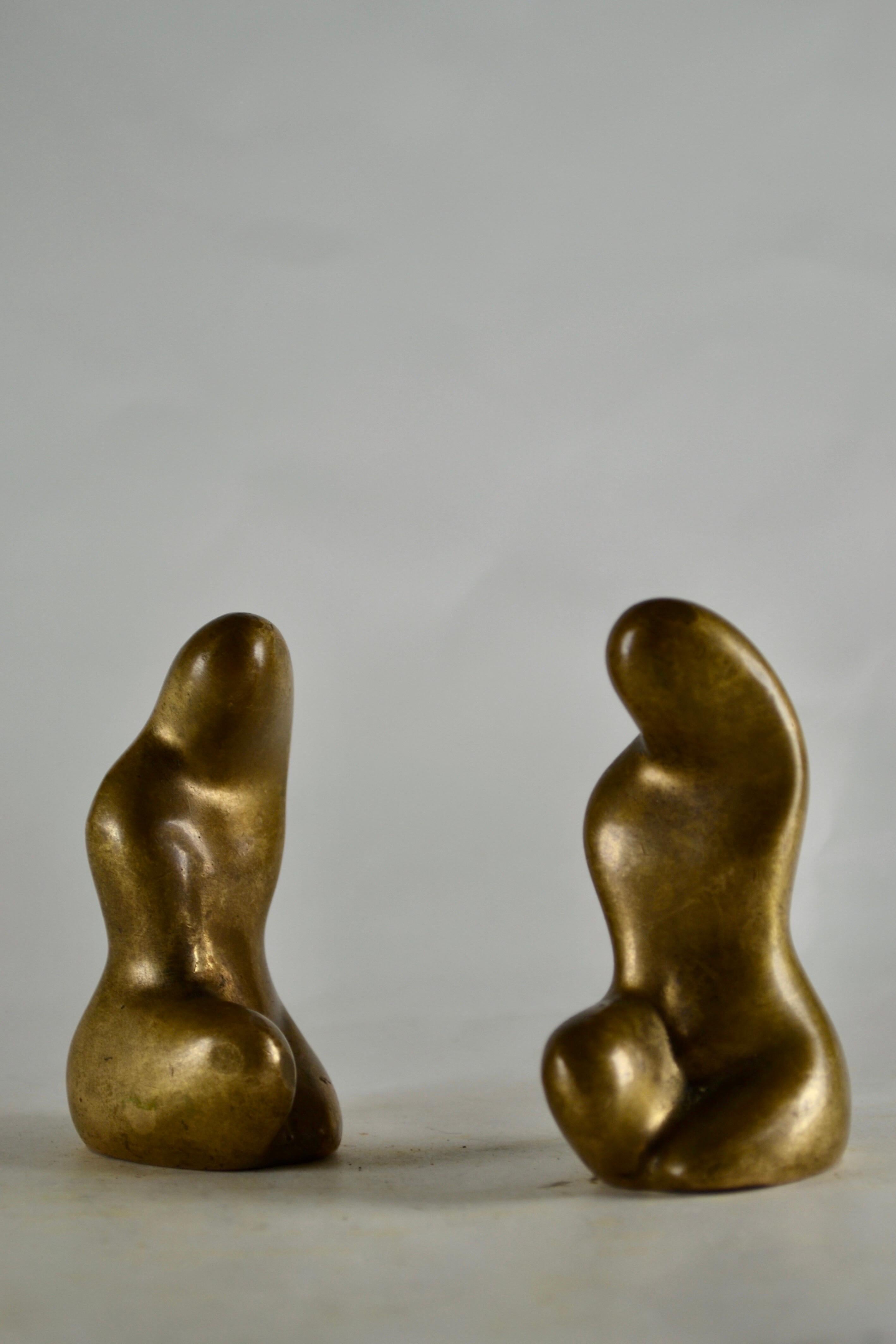 Coppia di statuette in bronzo fuso degli anni '70 - Francia. in vendita 3