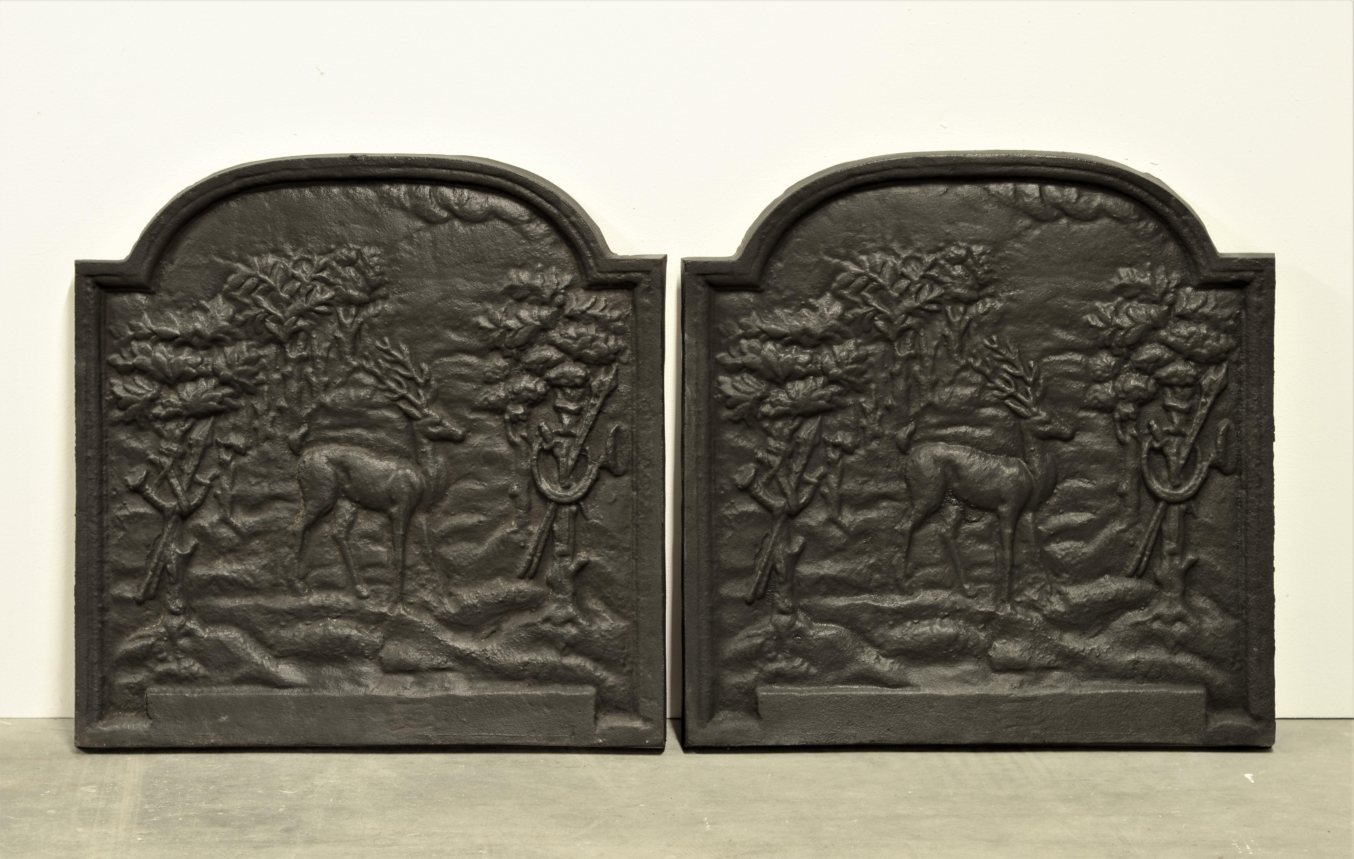 A pair of cast iron firebacks showing deers in the woods.

This great pair of firebacks or backsplashed are casted in the late 20th century, perfectly casted with great details.

The set is in perfect condition and can be used in a real fire or as