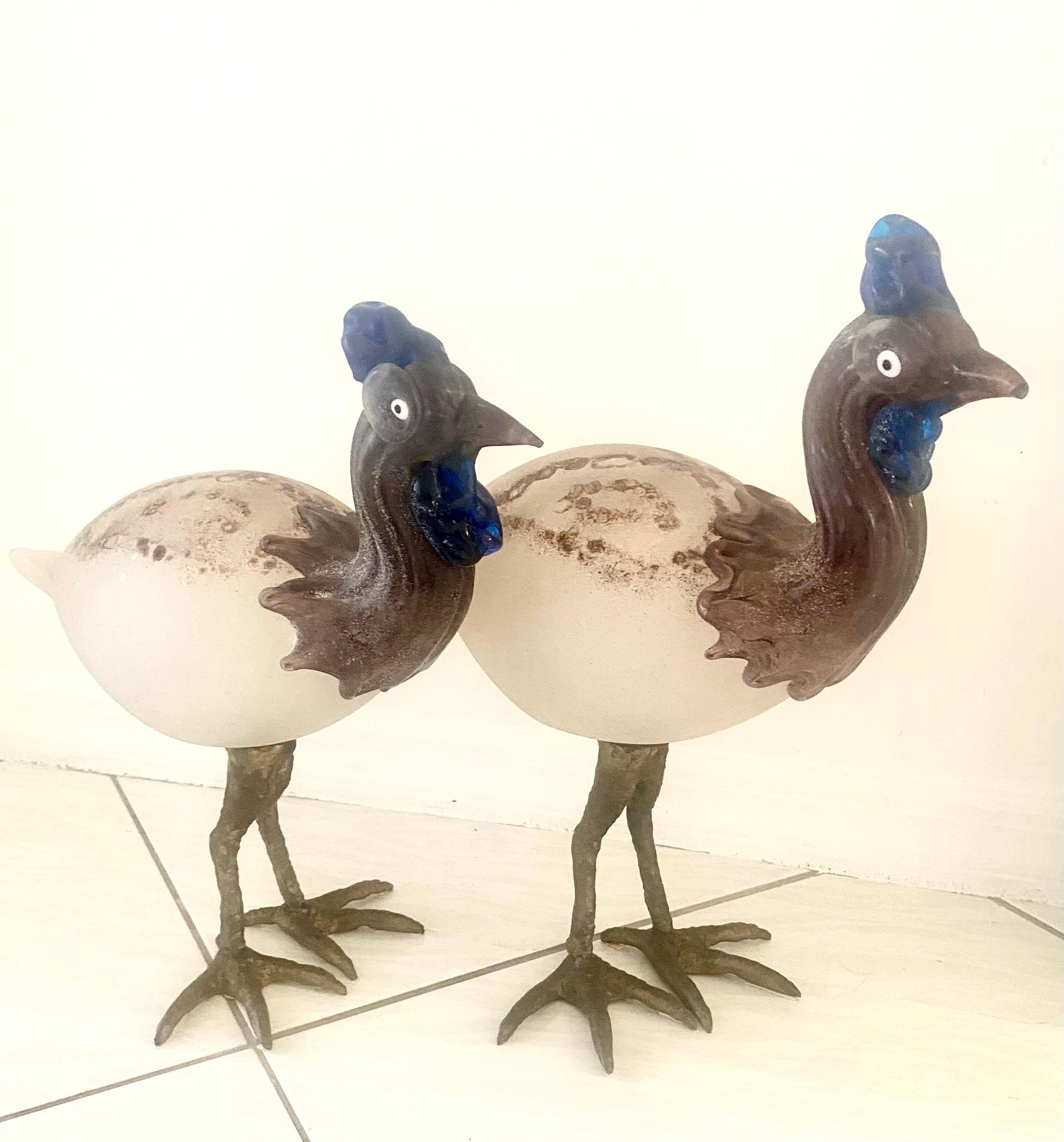 Ein Paar Cenedese-Vogel-Skulpturen aus Scavo-Glas und Bronze  (Moderne der Mitte des Jahrhunderts) im Angebot