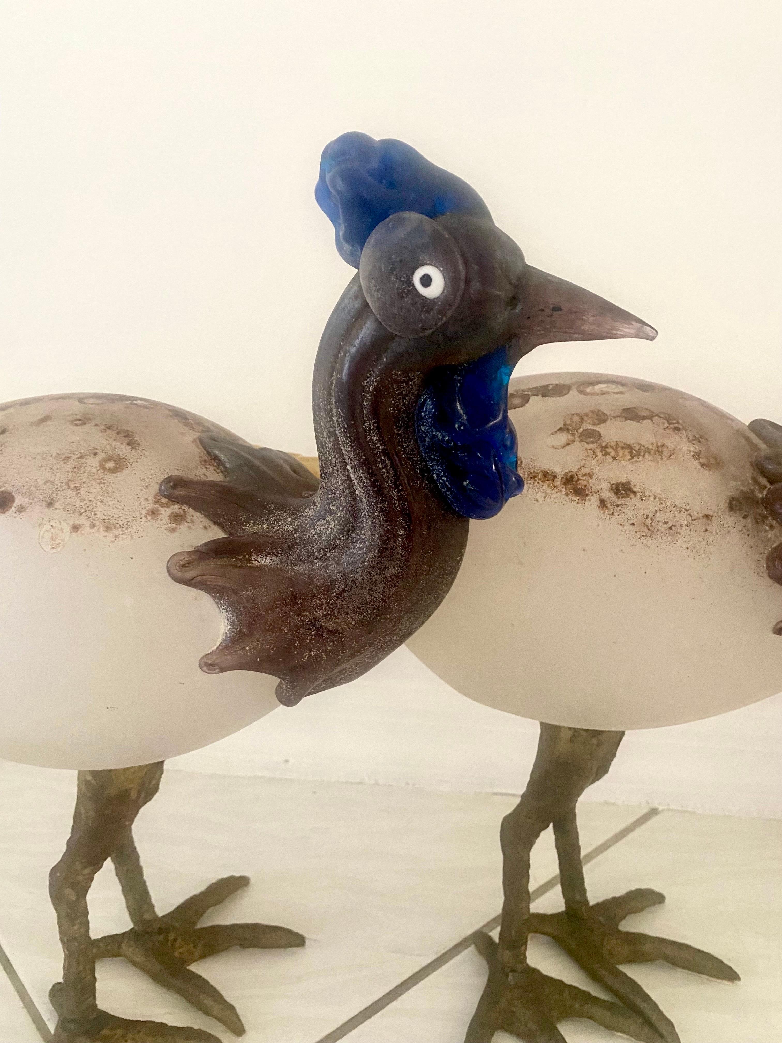 XX secolo Coppia di sculture di uccelli in vetro e bronzo di Cenedese Scavo in vendita