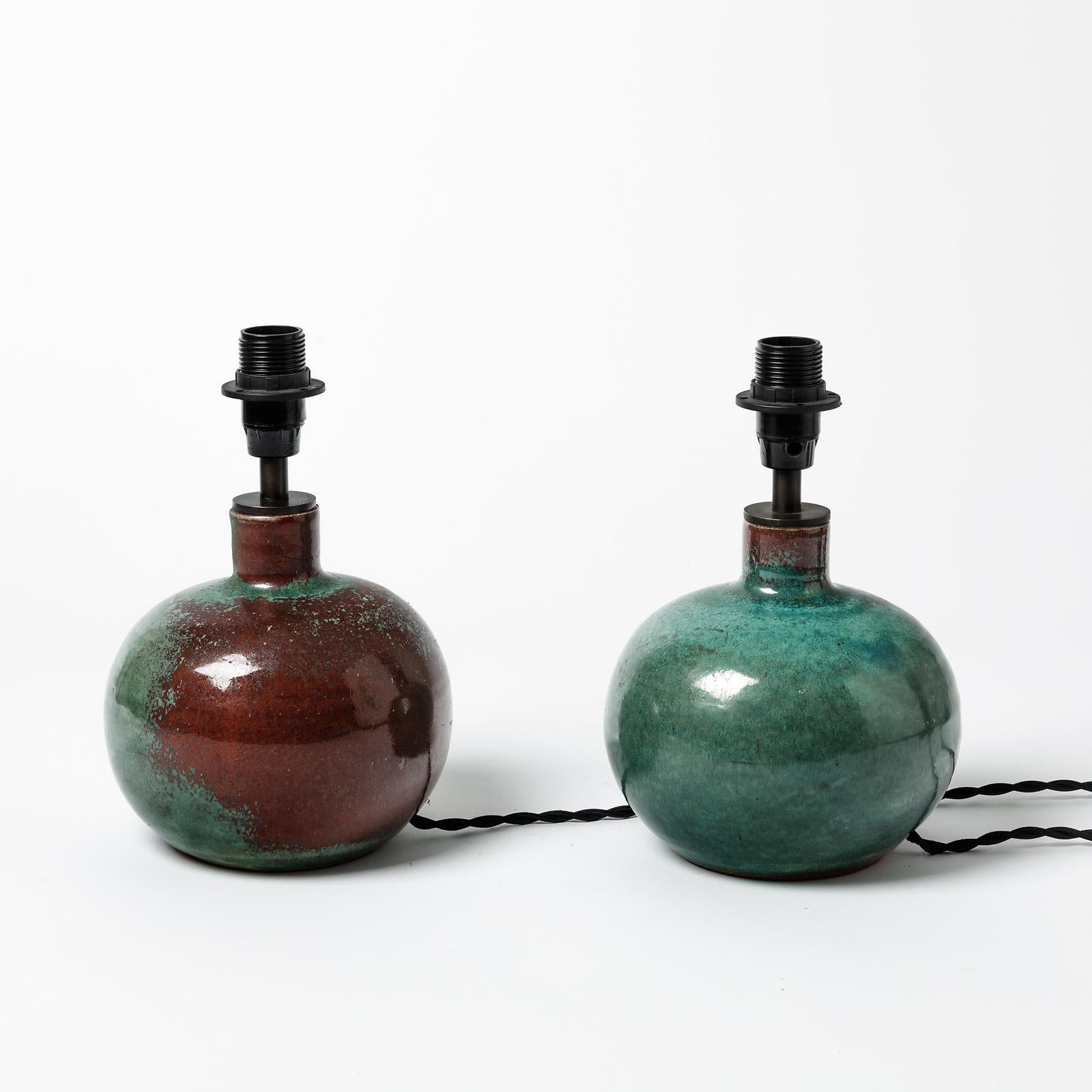 Français Paire de lampes de bureau en céramique de La Borne Potter's, datant d'environ 1960-1970 en vente