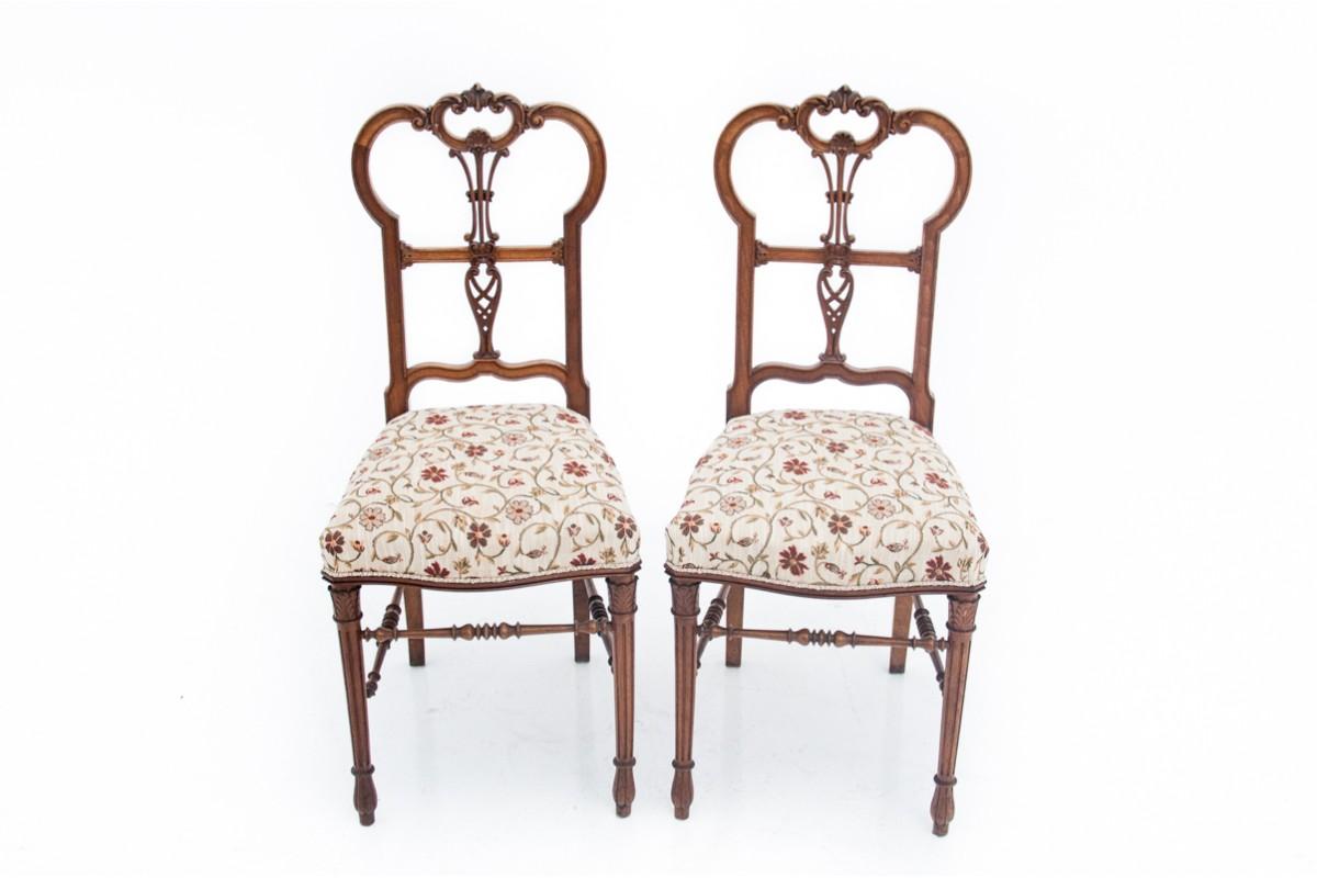 Art Nouveau A pair of chairs, late 19th century. Northern Europe.