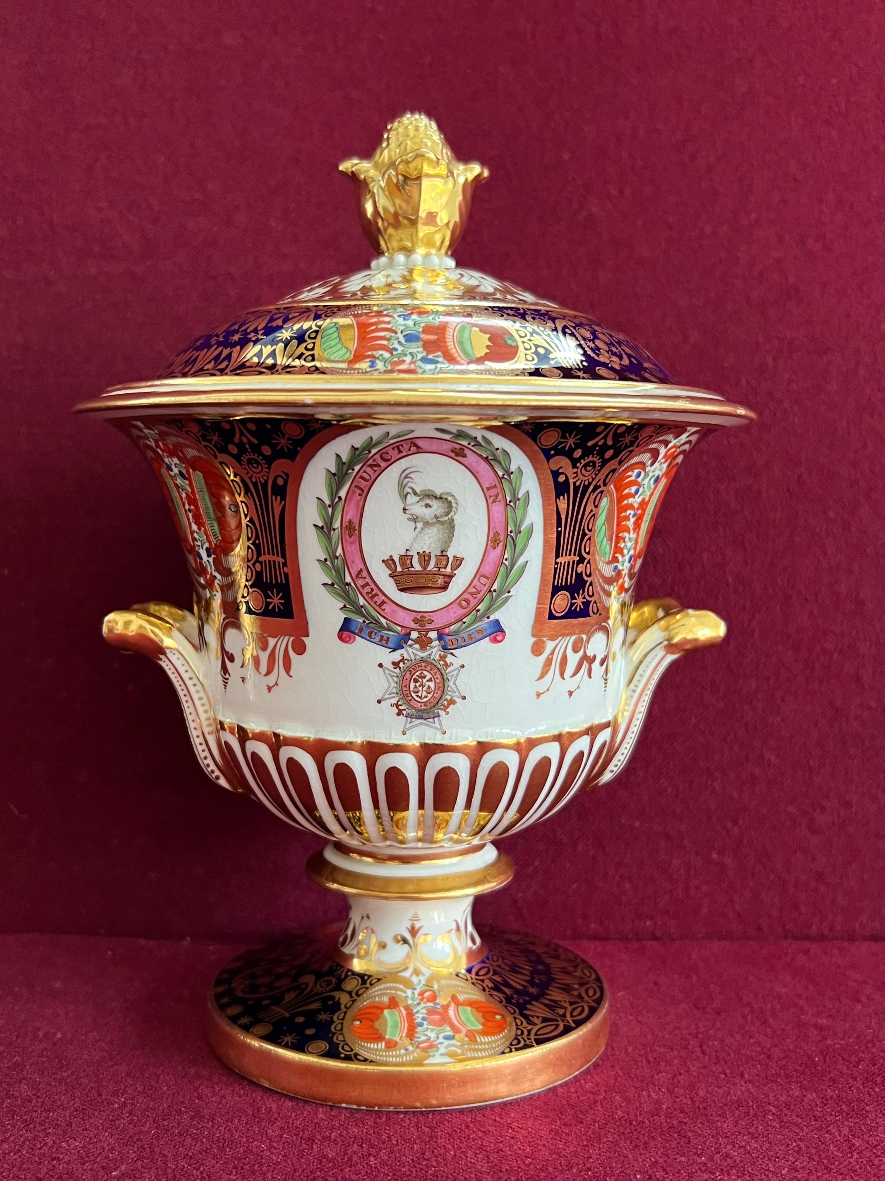 British A pair of Chamberlain Worcester Sir James Yeo Service Tureens c.1815