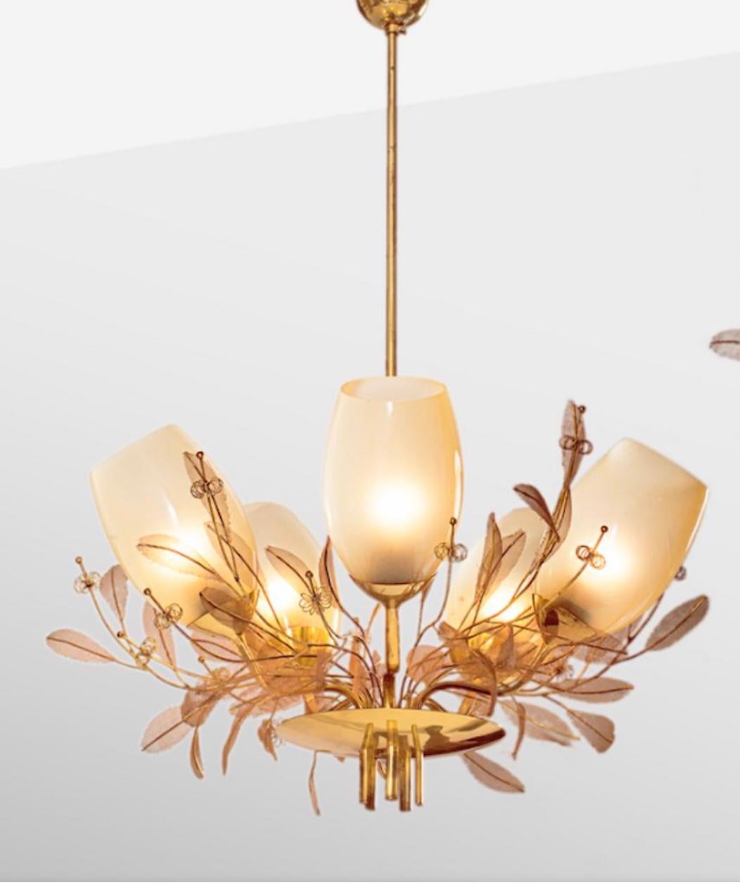 Una coppia di lampadari Modello 