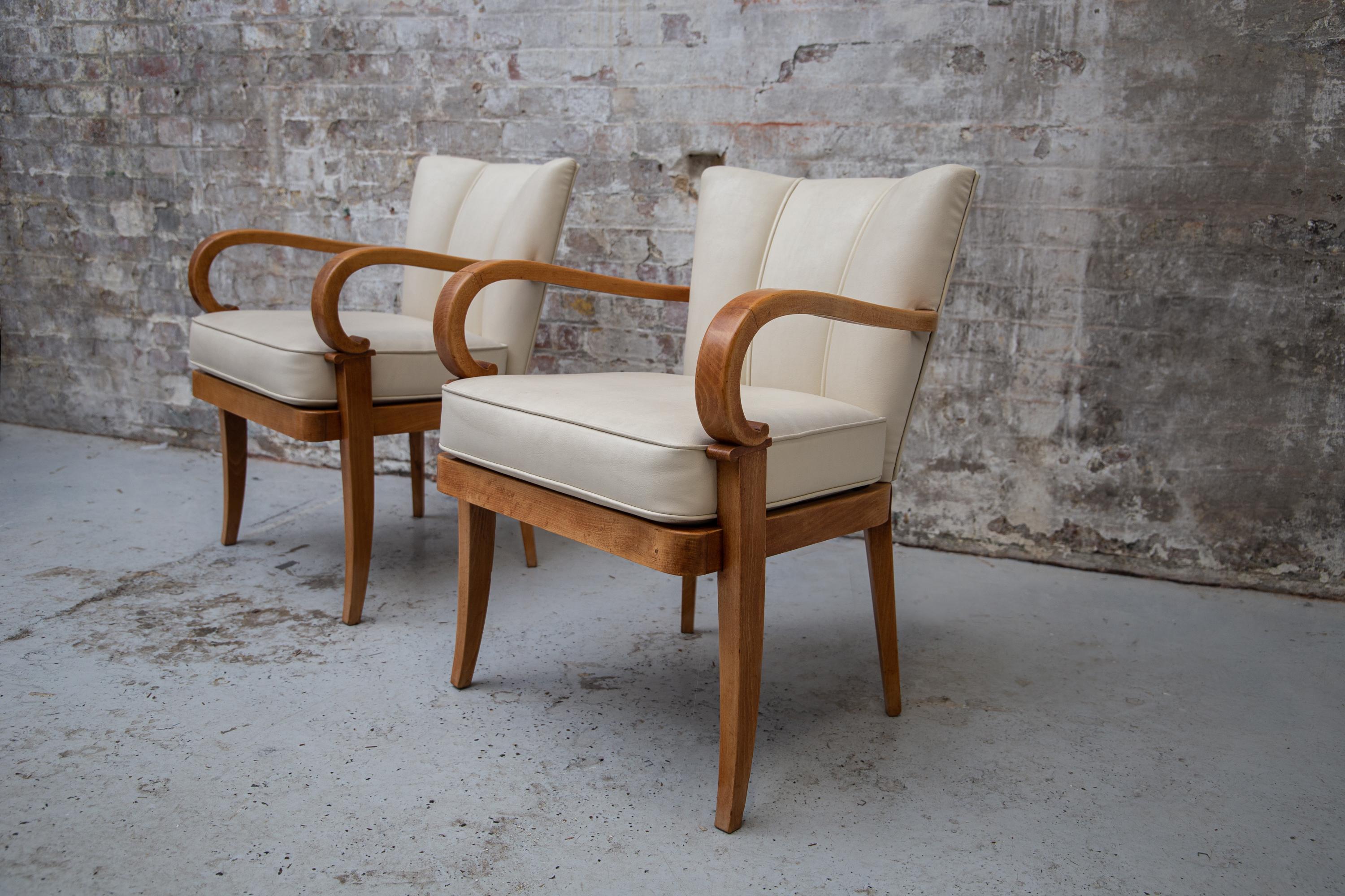 Art Deco A Pair of Cherrywood Armchairs attributed to Etienne-Henri Martin, circa 1937 For Sale